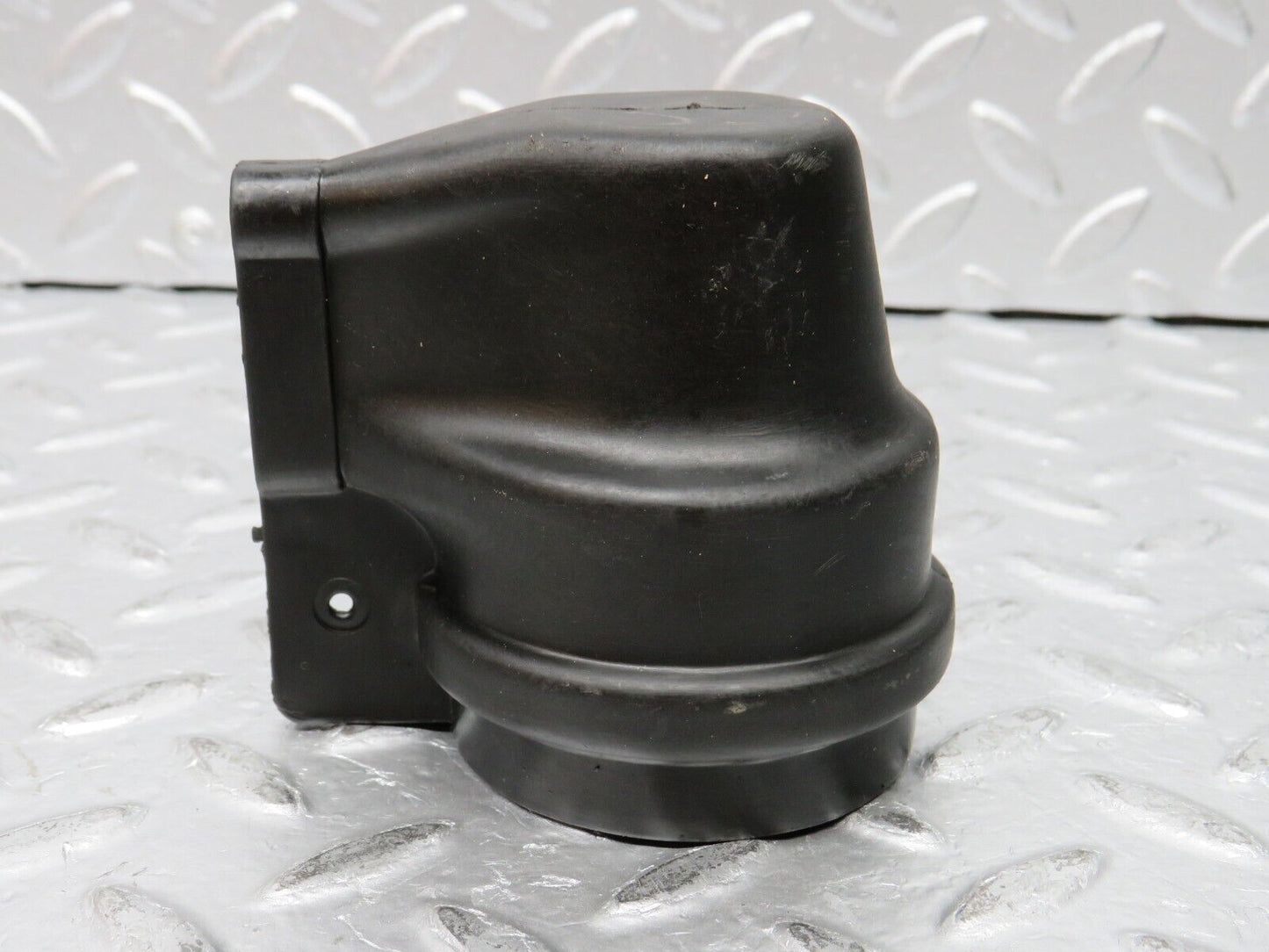 30873 Mercedes-Benz W201 190E 2.0L Ignition Coil Protective Cap 0001581785