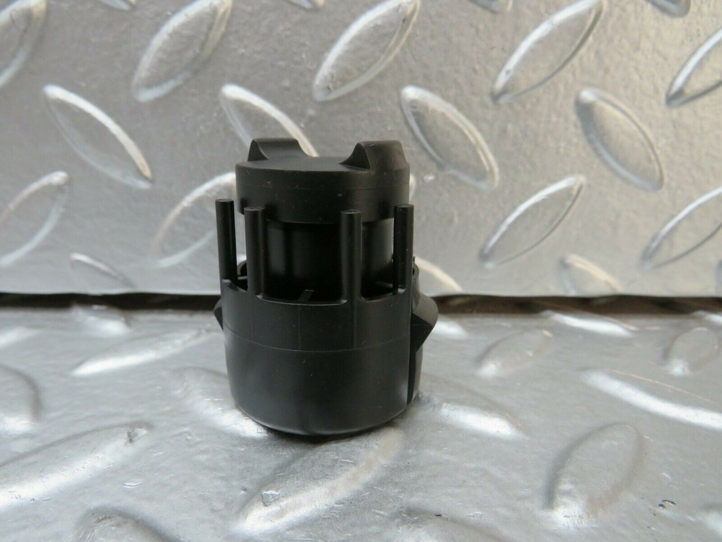 23976 Mercedes-Benz W123 280E Kick Down Switch 0015456314