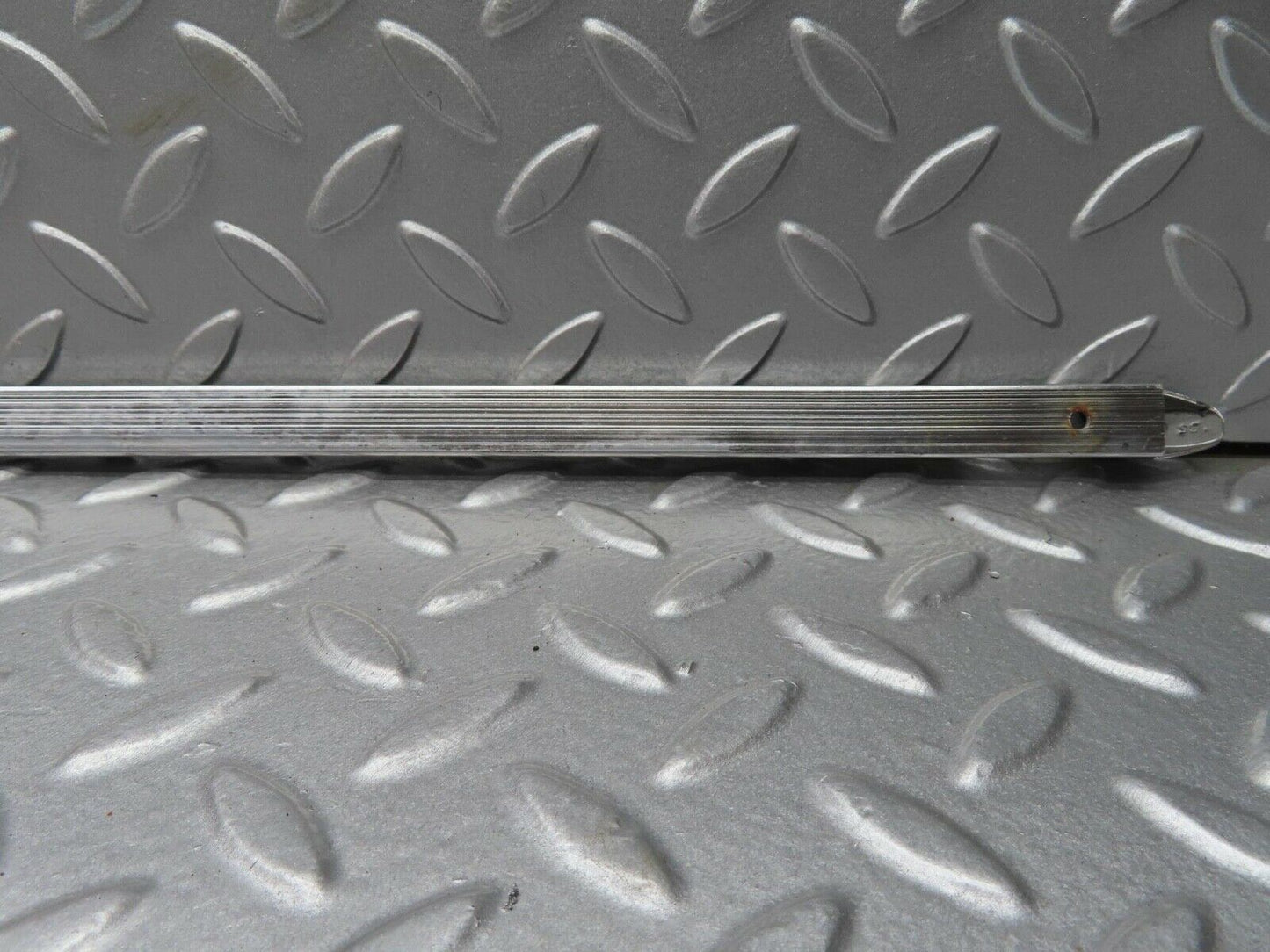 12940 Mercedes-Benz W111 220SE Front Right Centre Fender Wing Moulding Trim
