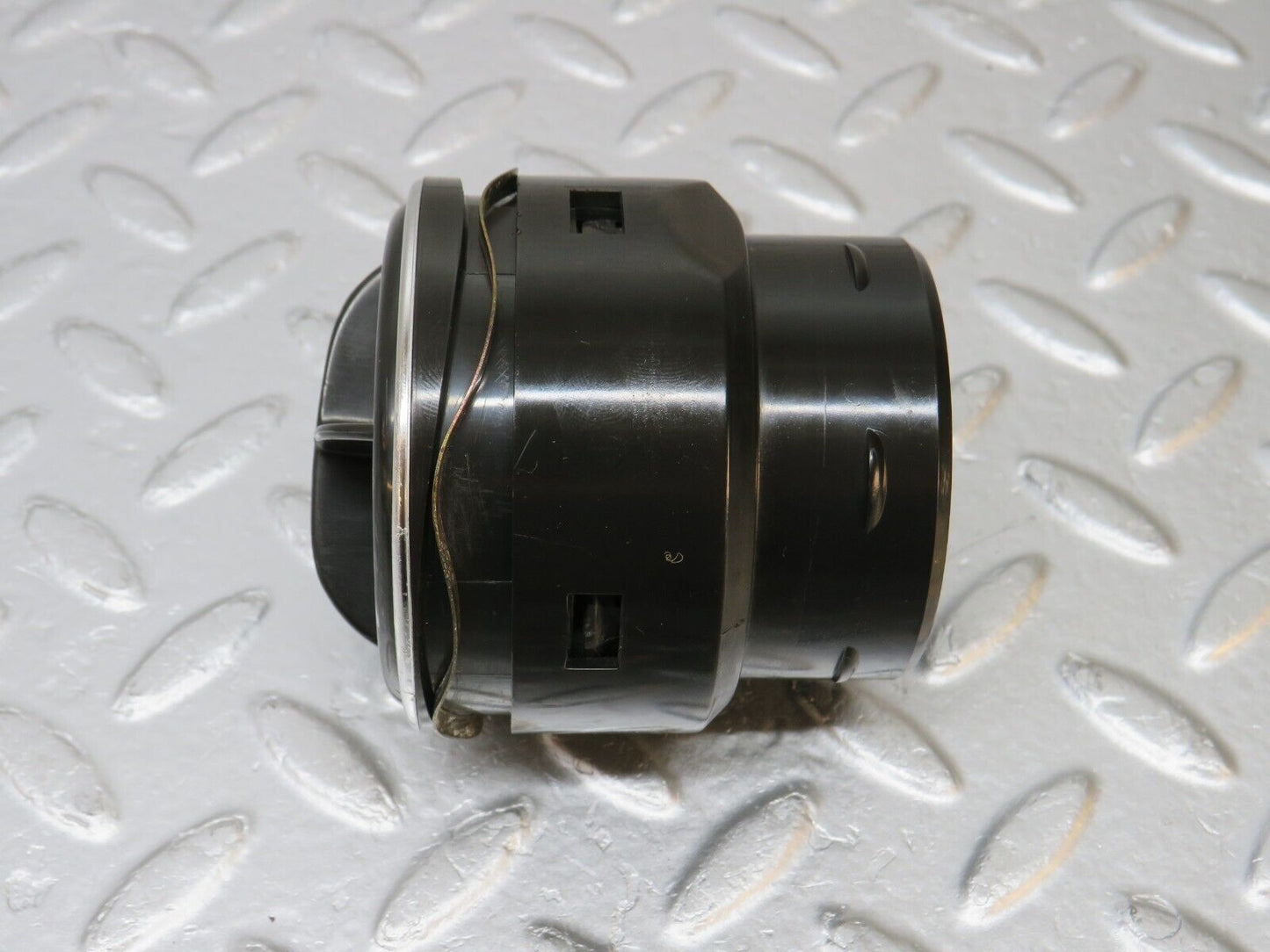 39819 Mercedes-Benz R107 350SL Dashboard Air Vent