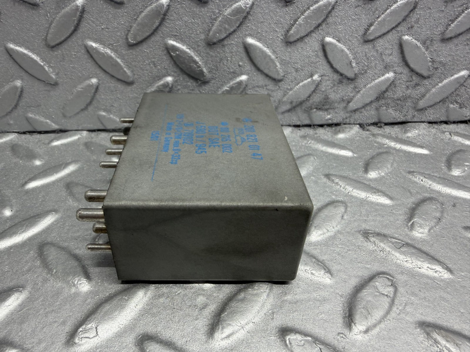 W201 Baby Benz hazard warning light relay used OEM