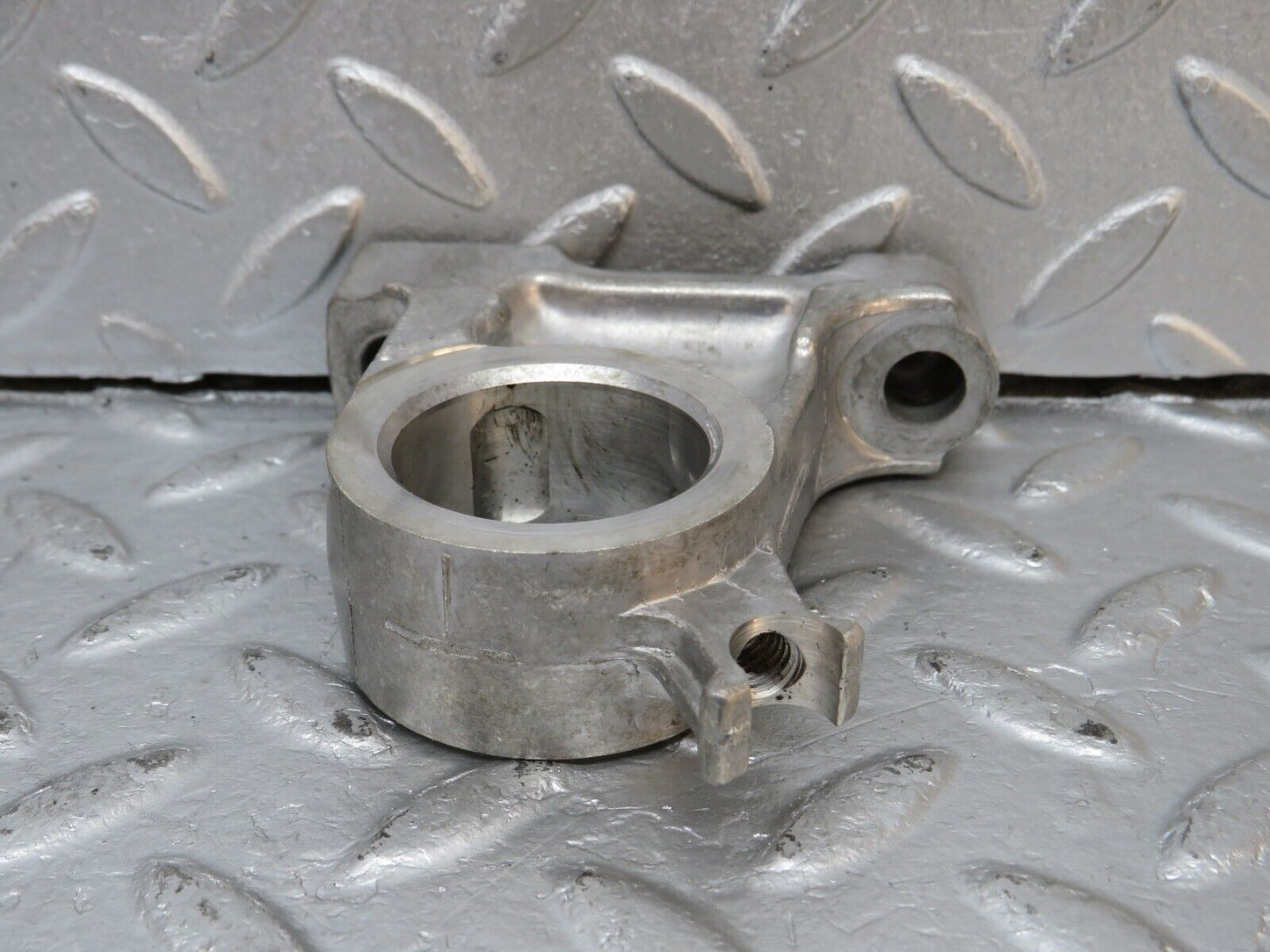 39943 Mercedes-Benz R107 350SL Coupe Camshaft Tower Bearing 1160512710