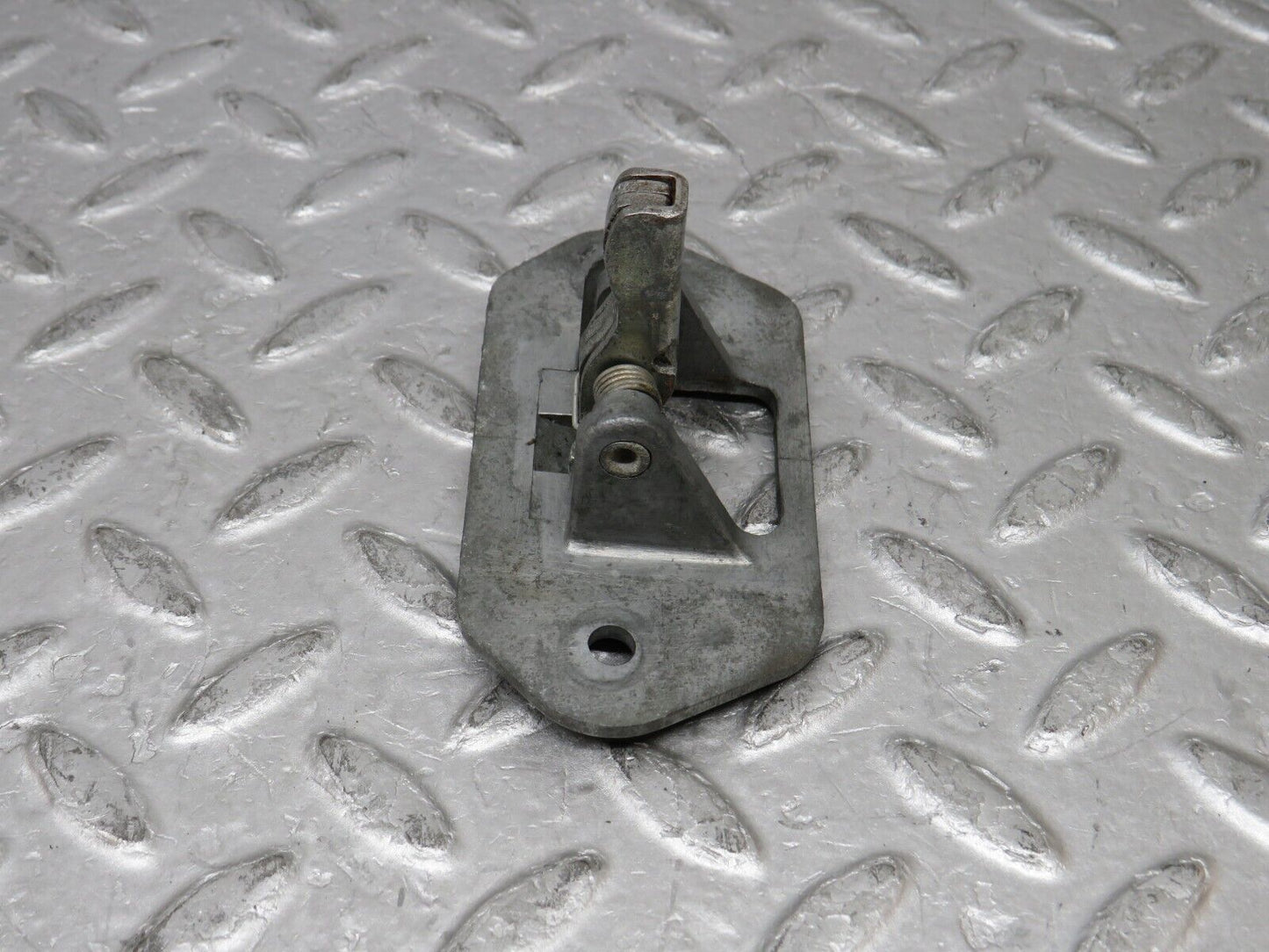 37320 Mercedes-Benz W109 300SEL Trunk Lock Latch