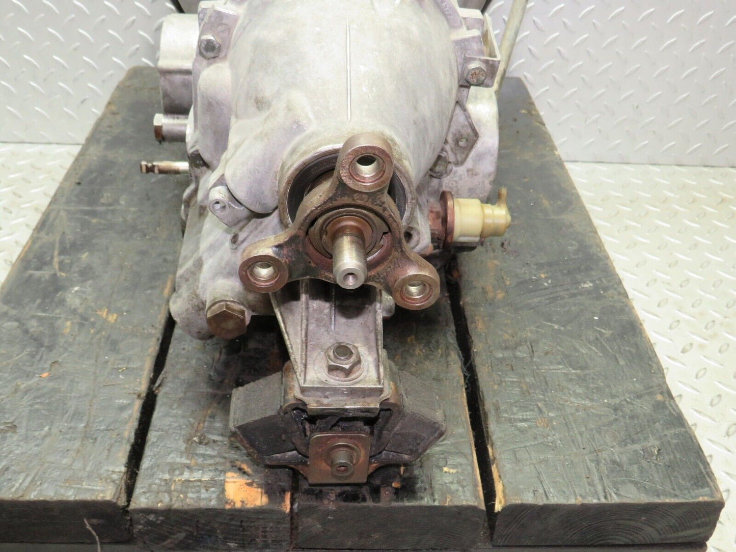 39972 Mercedes-Benz R107 350SL Coupe Automatic Gearbox 1162700301 1152714201