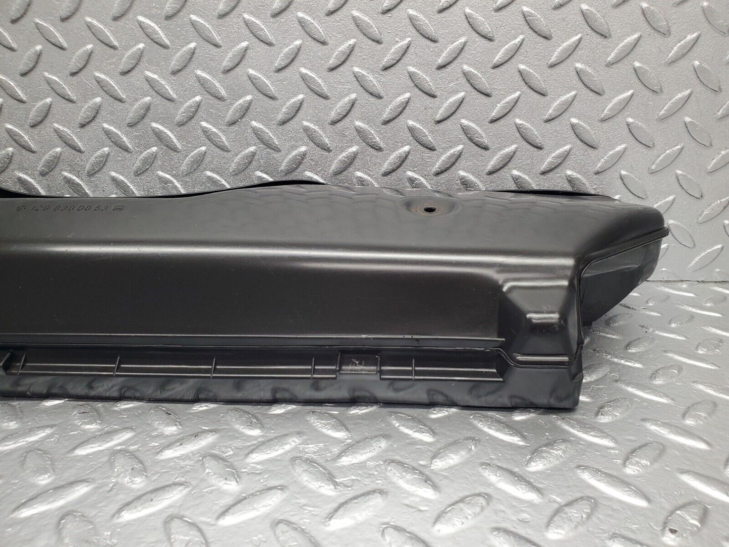 46887 Mercedes-Benz R129 320SL Coupe Cabin Filter Housing 1298300053
