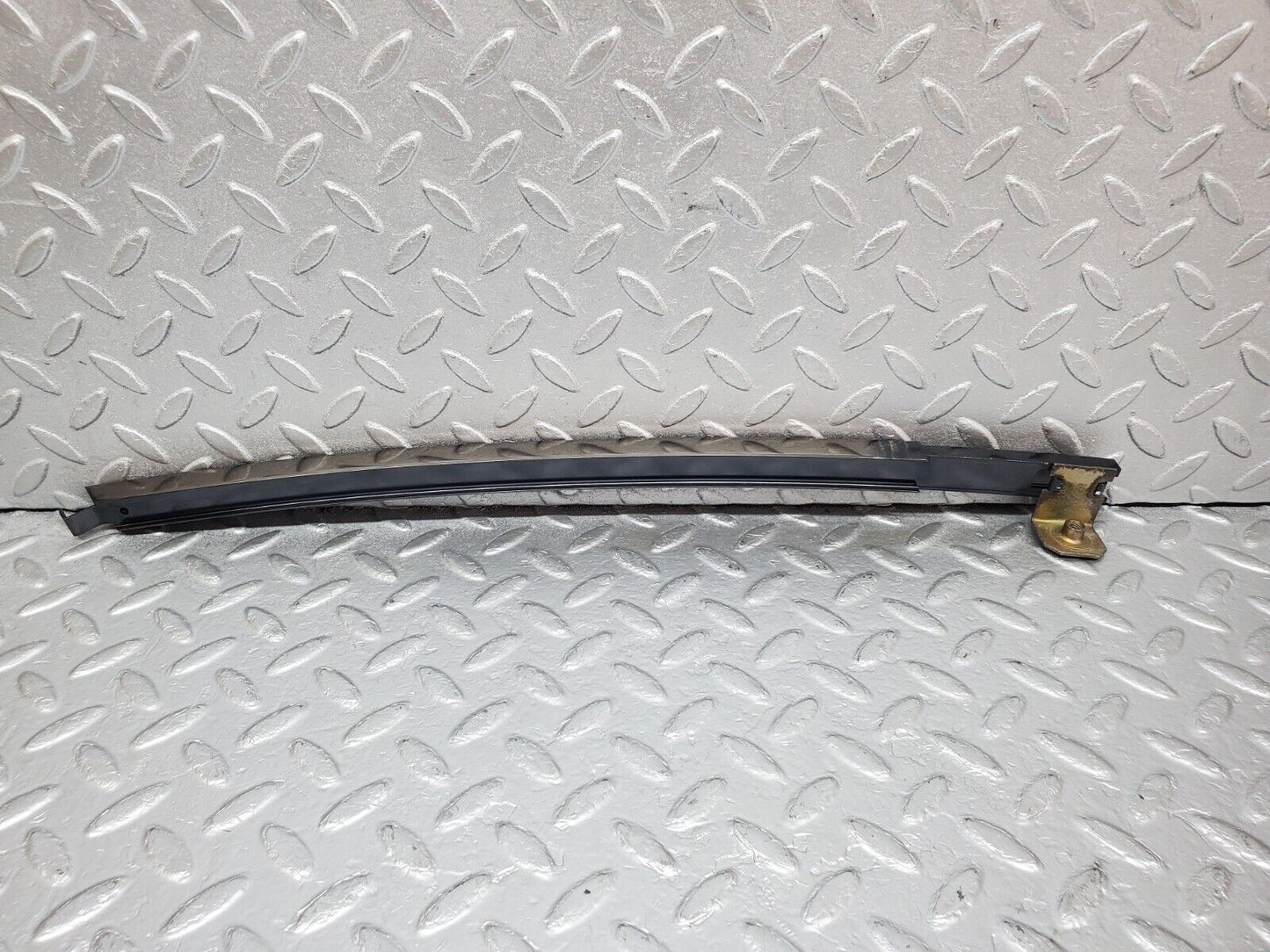 44846 Mercedes-Benz W124 220E Rear Right Window Channel
