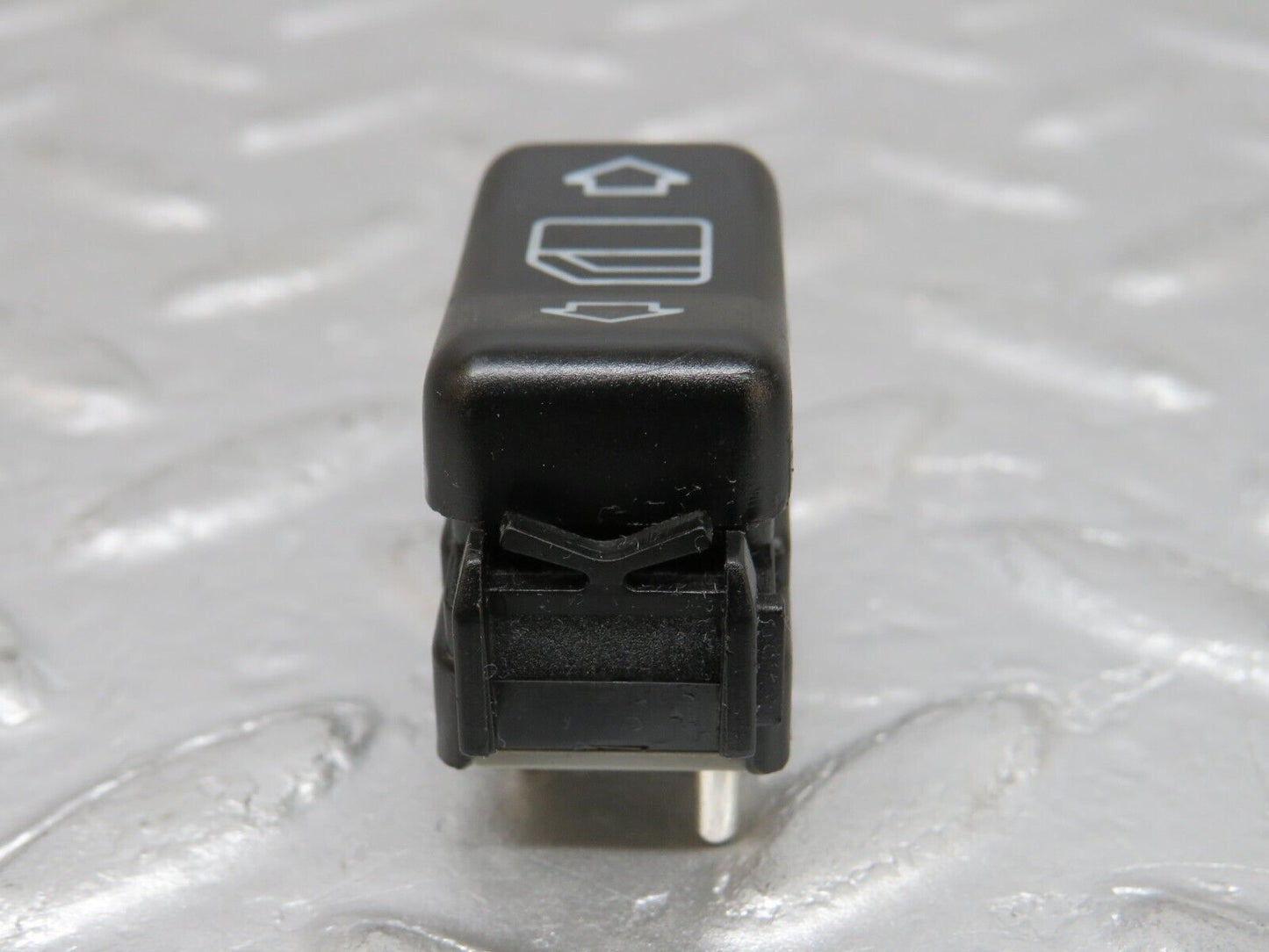 38085 Mercedes-Benz A124 320E Electric Window Switch Right Side 1248209010
