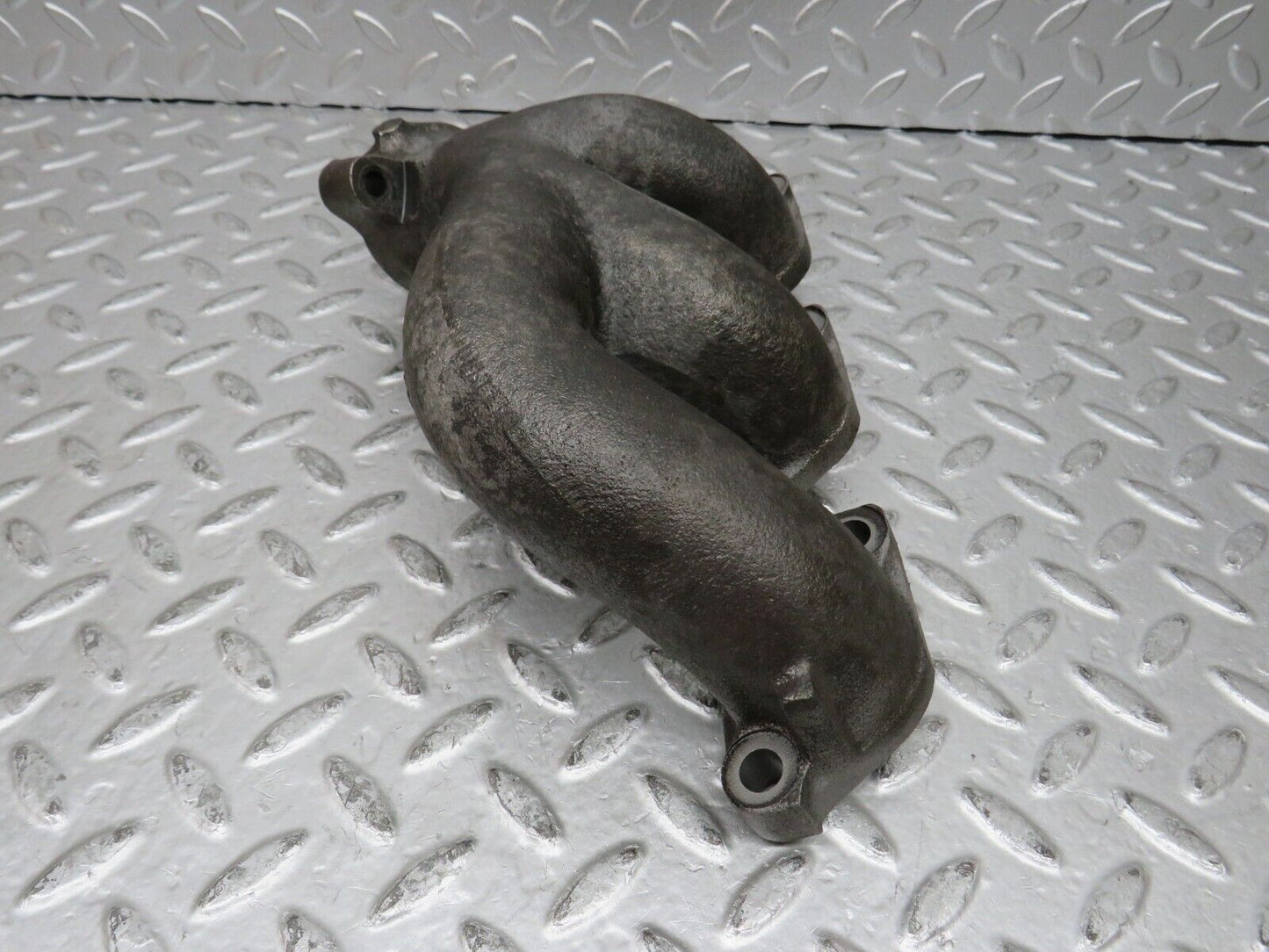 28109 Mercedes-Benz W123 280E Exhaust Manifold Cylinder 4-6 1101427002