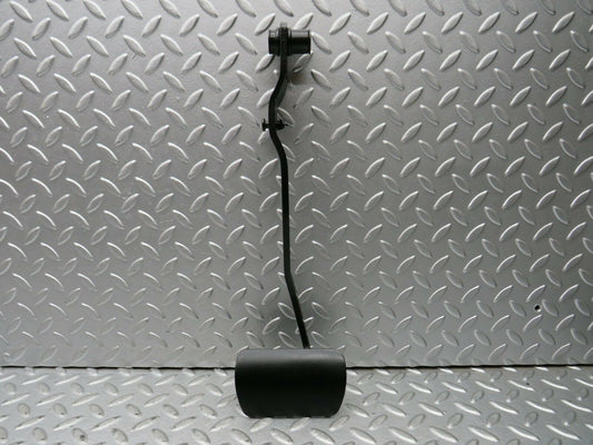 22138 Mercedes-Benz S123 280TE Wagon Brake Pedal