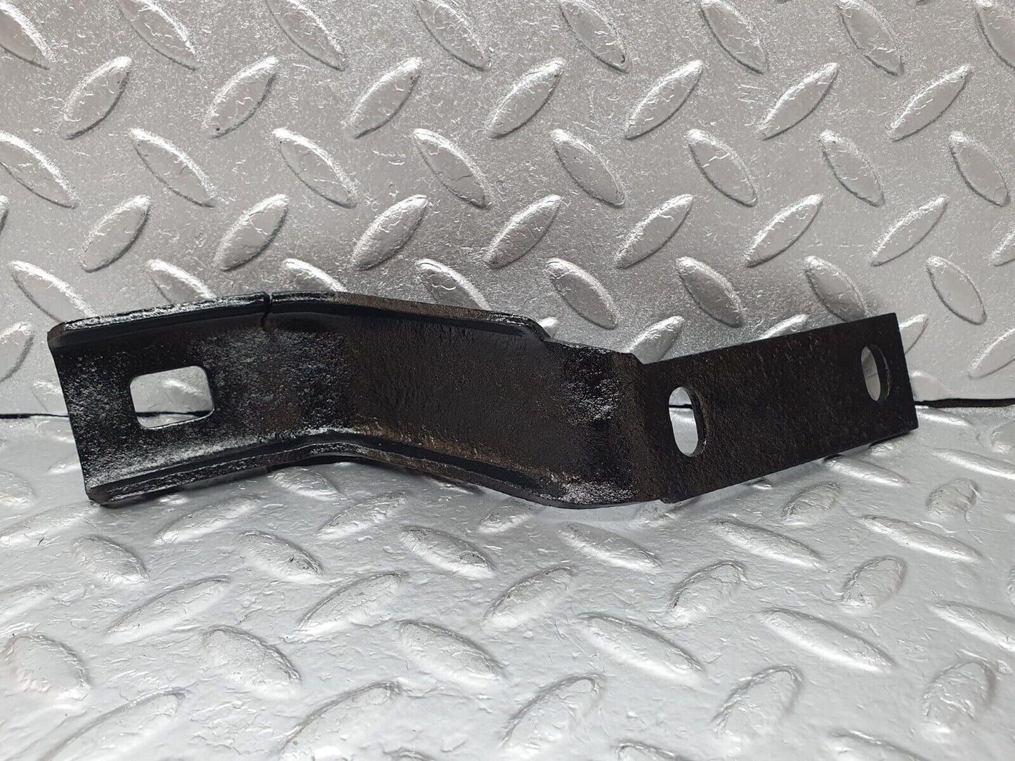 44220 Mercedes-Benz C123 230CE Coupe Rear Bumper Bracket