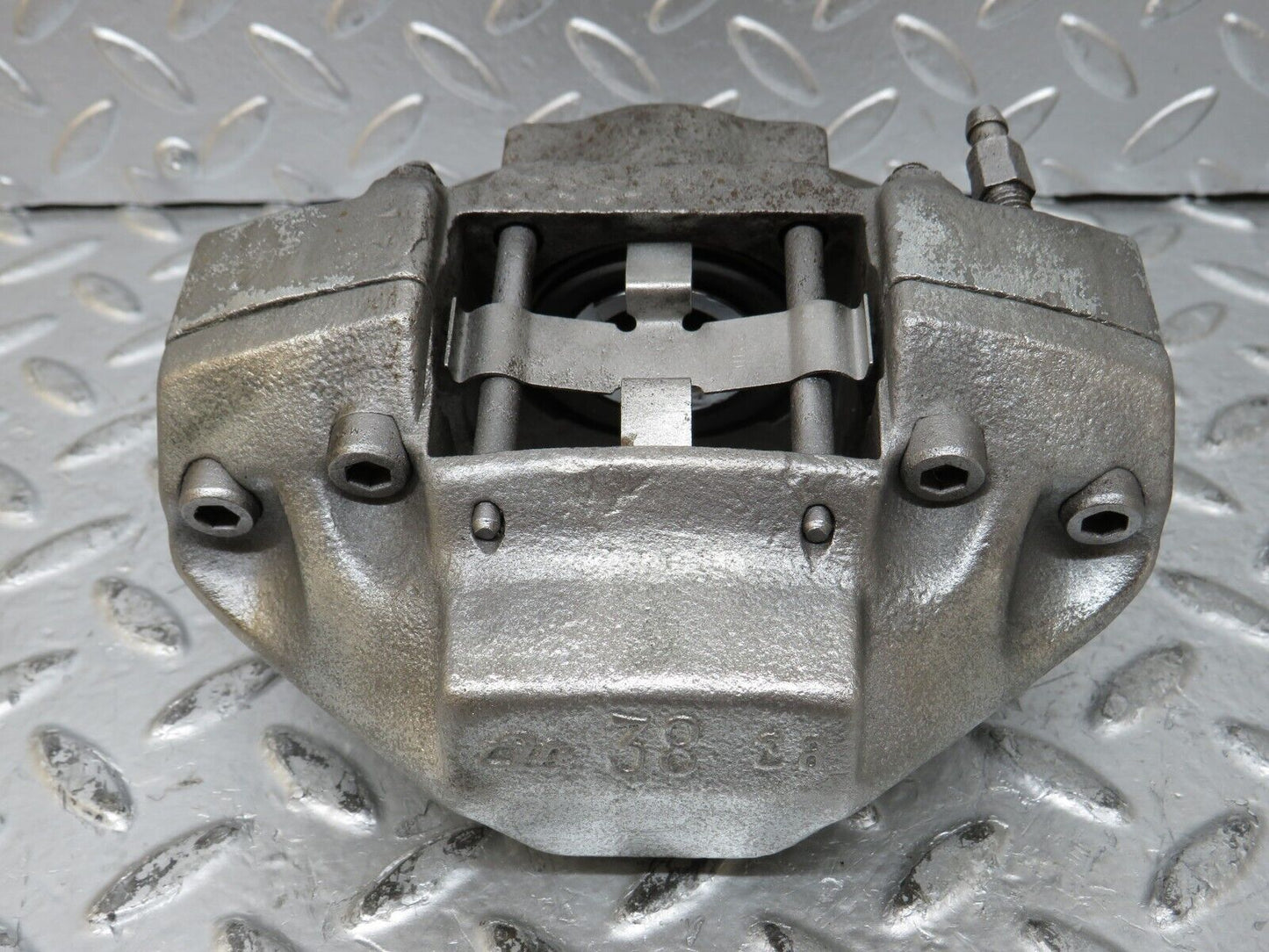 26657 Mercedes-Benz W116 450SE Rear Left Brake Caliper ATE 38
