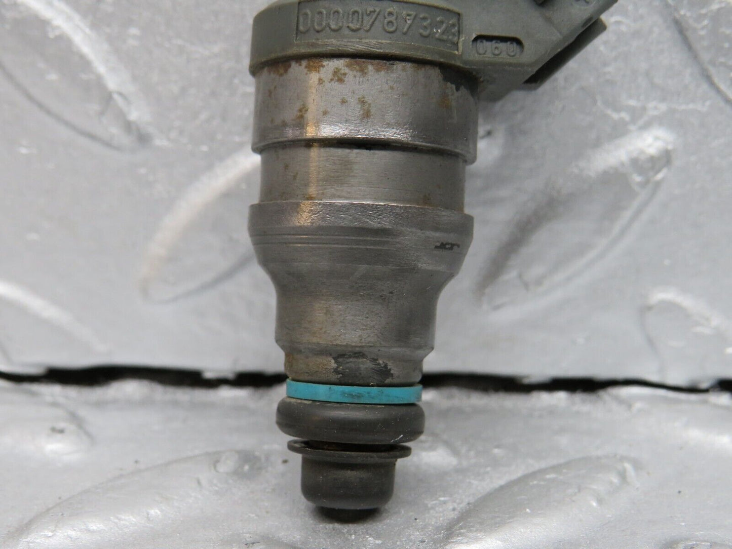 38653 Mercedes-Benz R129 280SL Coupe Fuel Injector Bosch 0000787323 0280155209