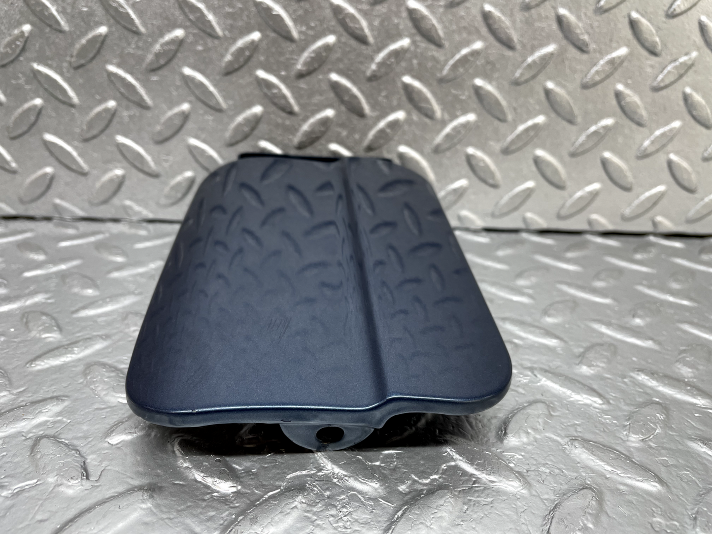 44274 Mercedes-Benz W123 280E Fuel Tank Flap Cap 1235840039