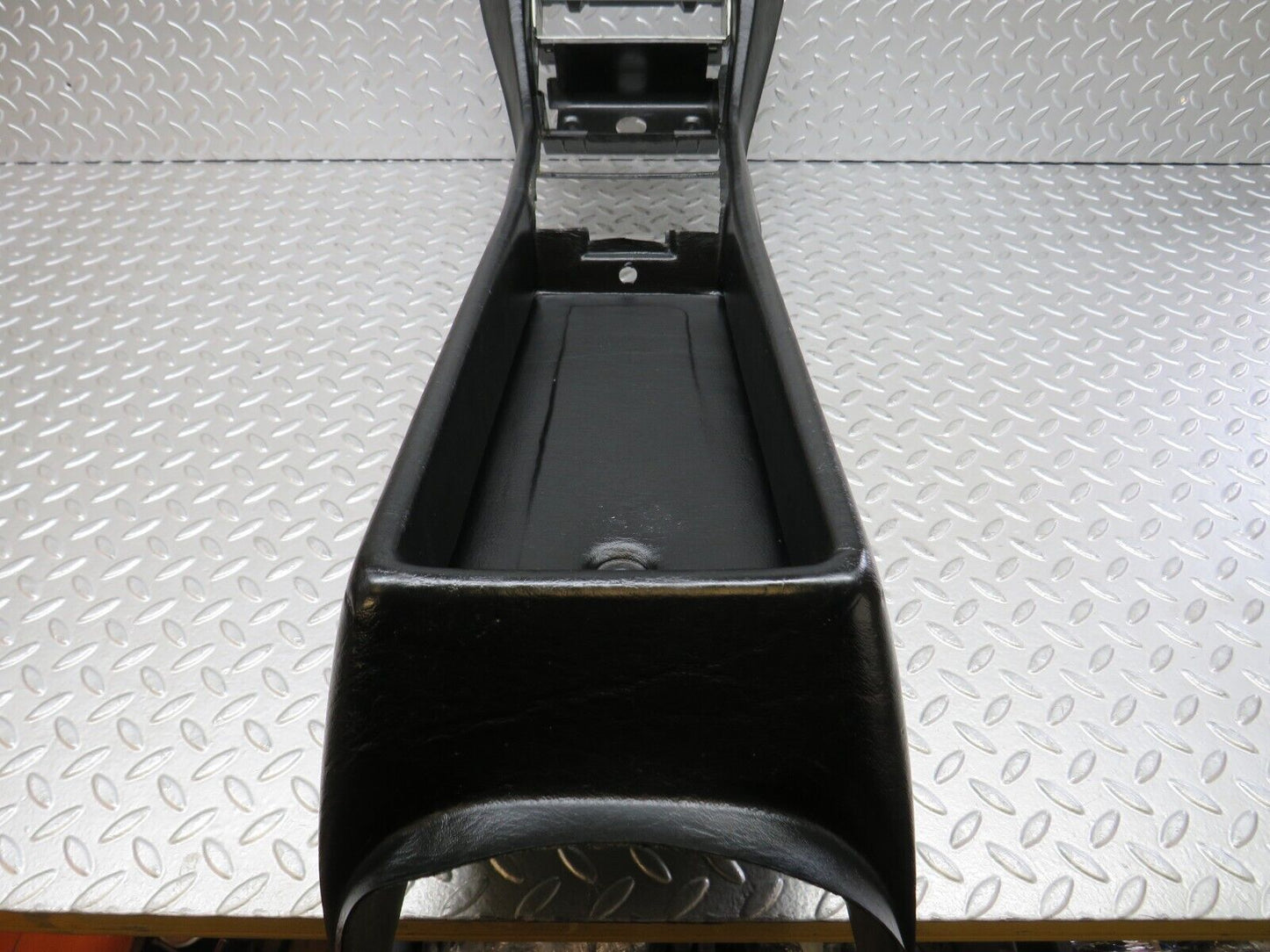28227 Mercedes-Benz S123 240D Wagon Centre Console Black