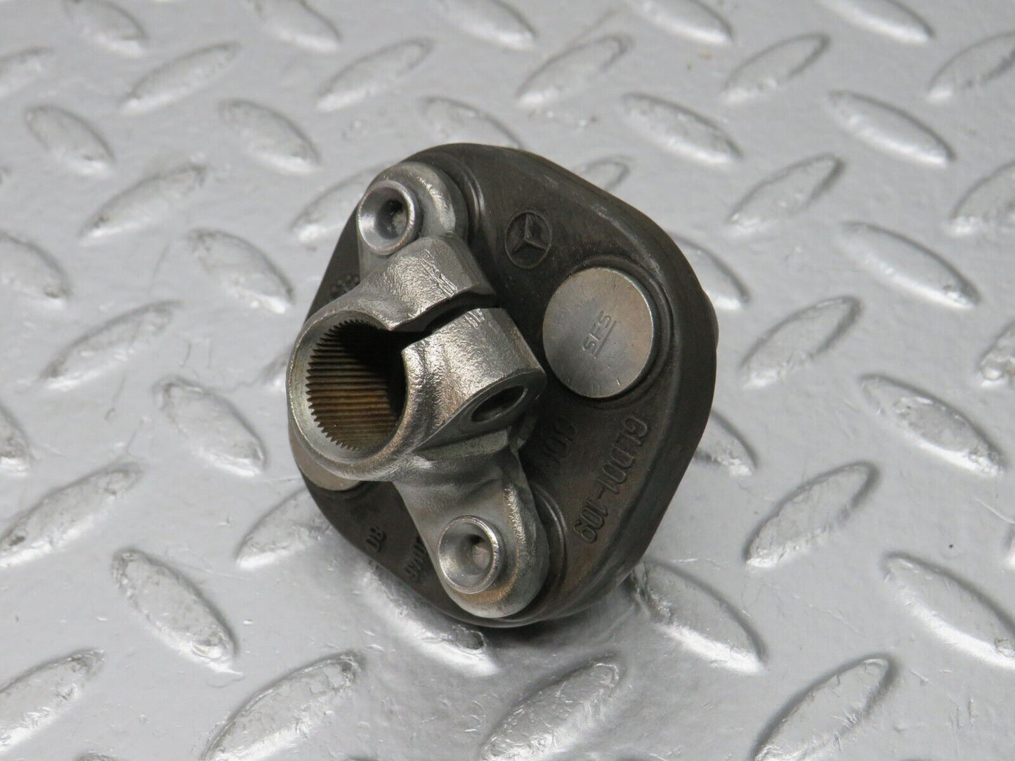 31605 Mercedes-Benz W201 190L Steering Column Lower Shaft Connector 2104620146