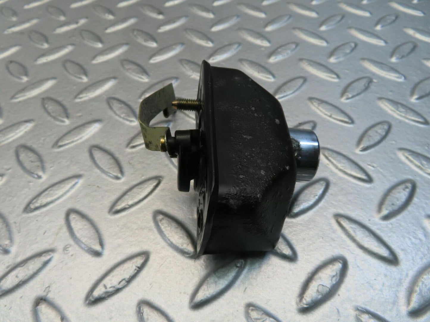 11414 Mercedes-Benz C123 230CE Coupe Trunk Lock No Key 1237580096