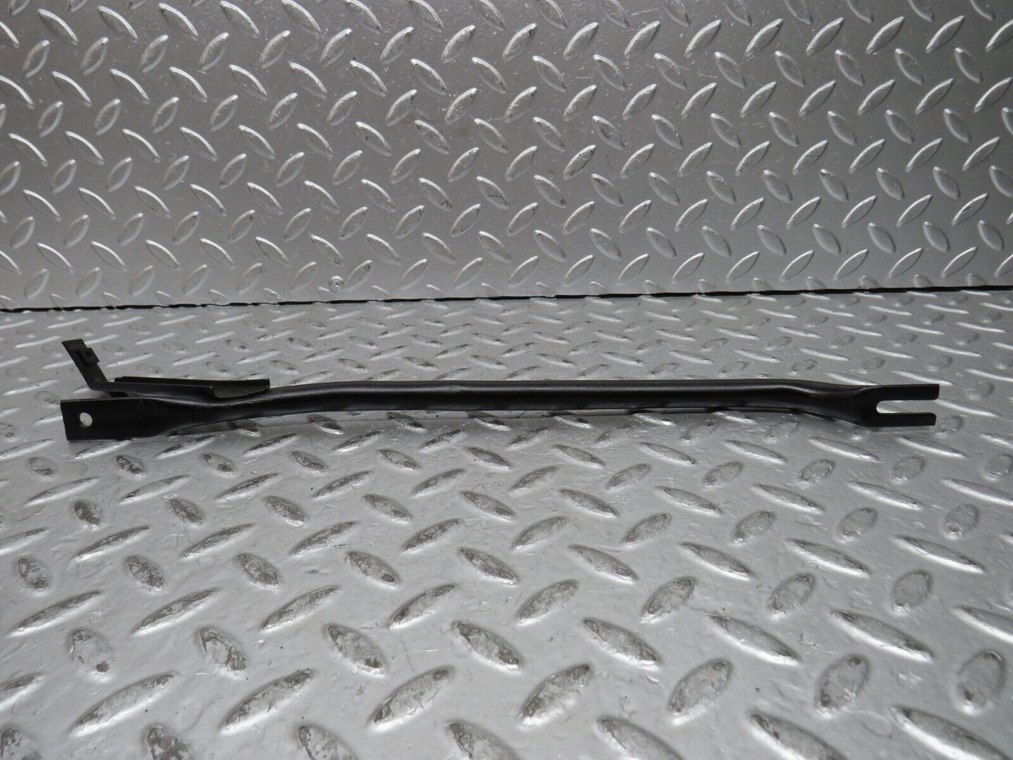 28533 Mercedes-Benz S123 240D Wagon Horn Bracket