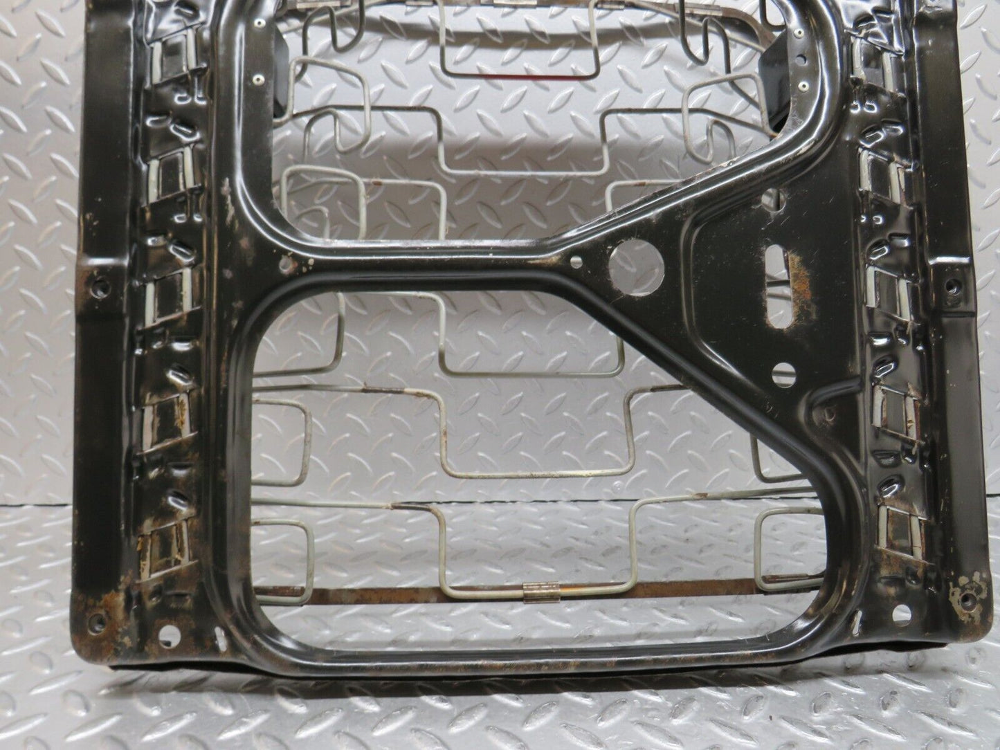 37153 Mercedes-Benz C126 420SEC Coupe Front Right Driver Seat Base