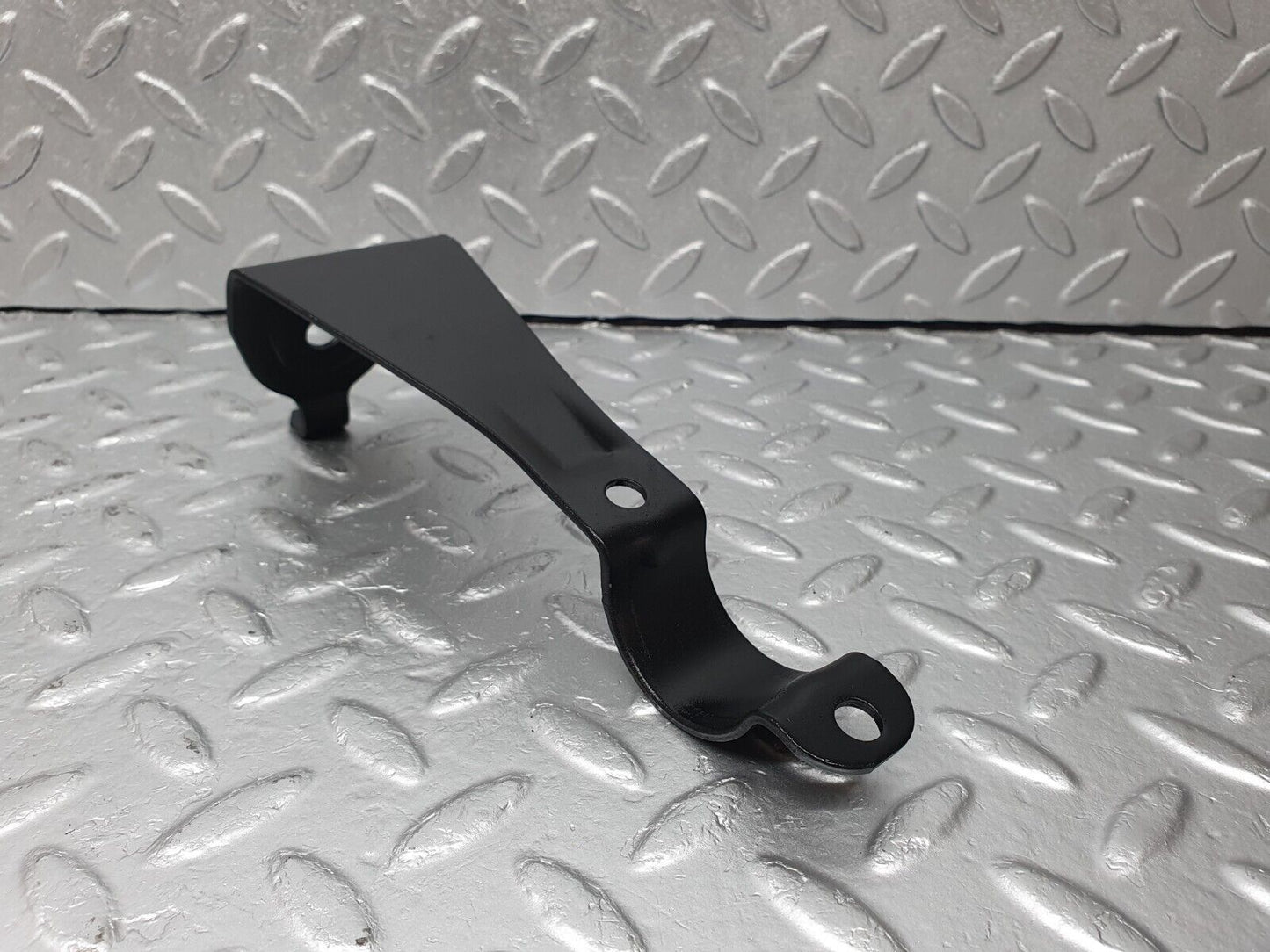 41594 Mercedes-Benz W124 200E Anti Roll Bar Holder Bracket Front Left