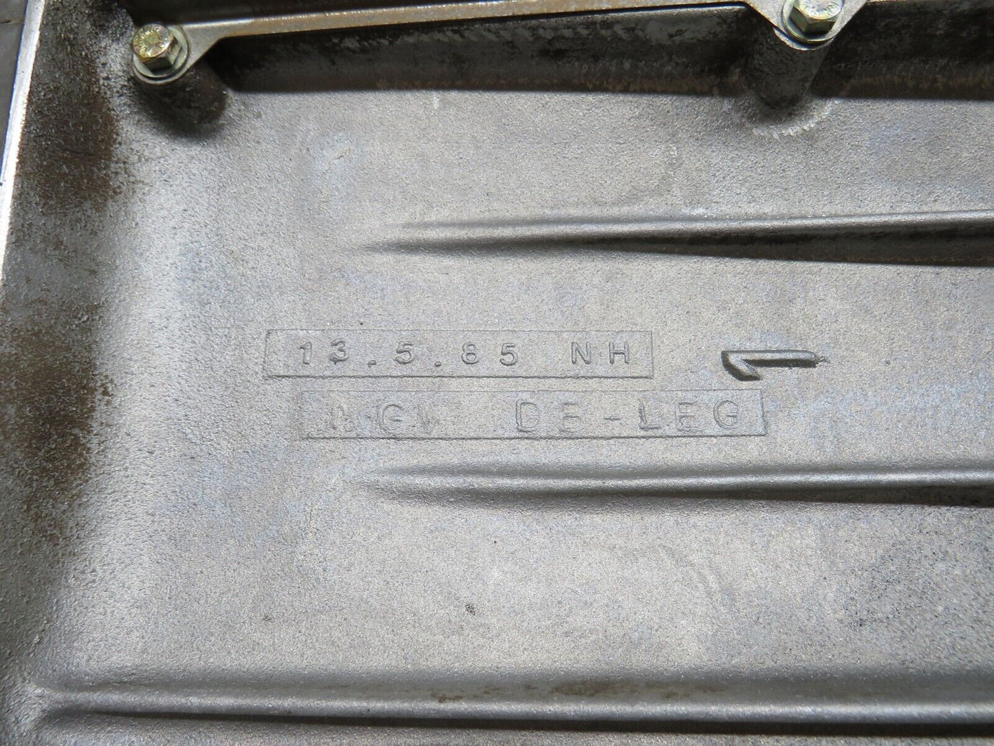 39318 Mercedes-Benz R107 500SL Oil Pan Oil Sump 1160105513