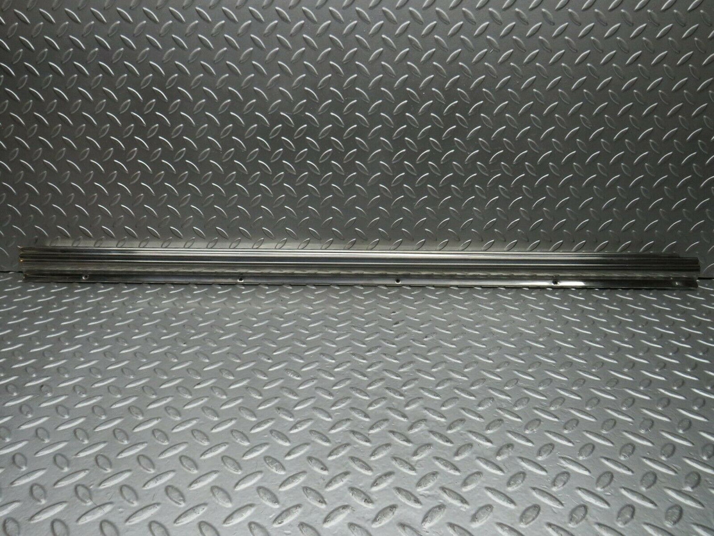 22707 Mercedes-Benz C107 450SLC Coupe Left Door Sill Chrome