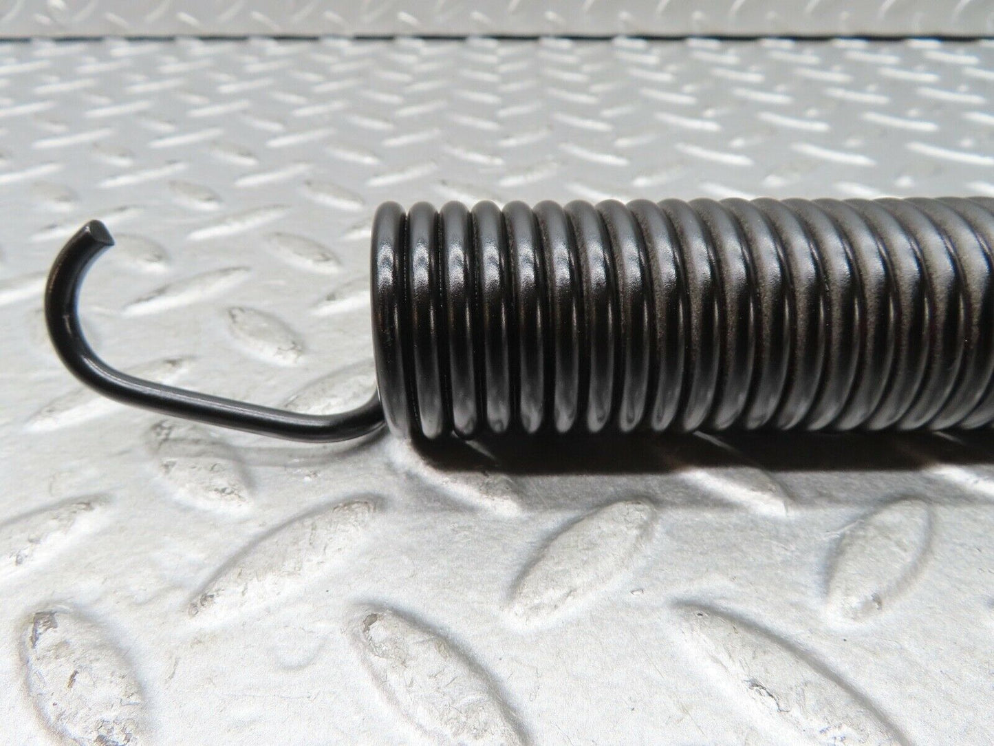 19090 Mercedes-Benz W123 300D Trunk Lid Hinge Spring
