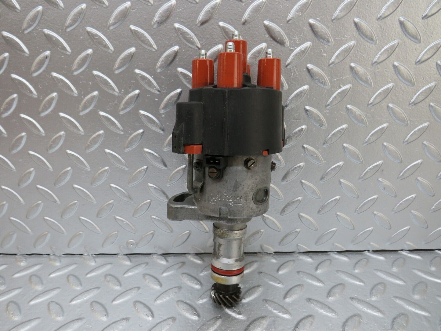25490 Mercedes-Benz W123 200 Ignition Distributor Bosch 0237002059 0021589401