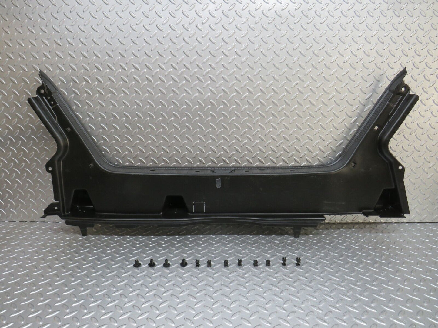 33212 Mercedes-Benz W202 C180 Trunk Lock Trim Panel 2026905825