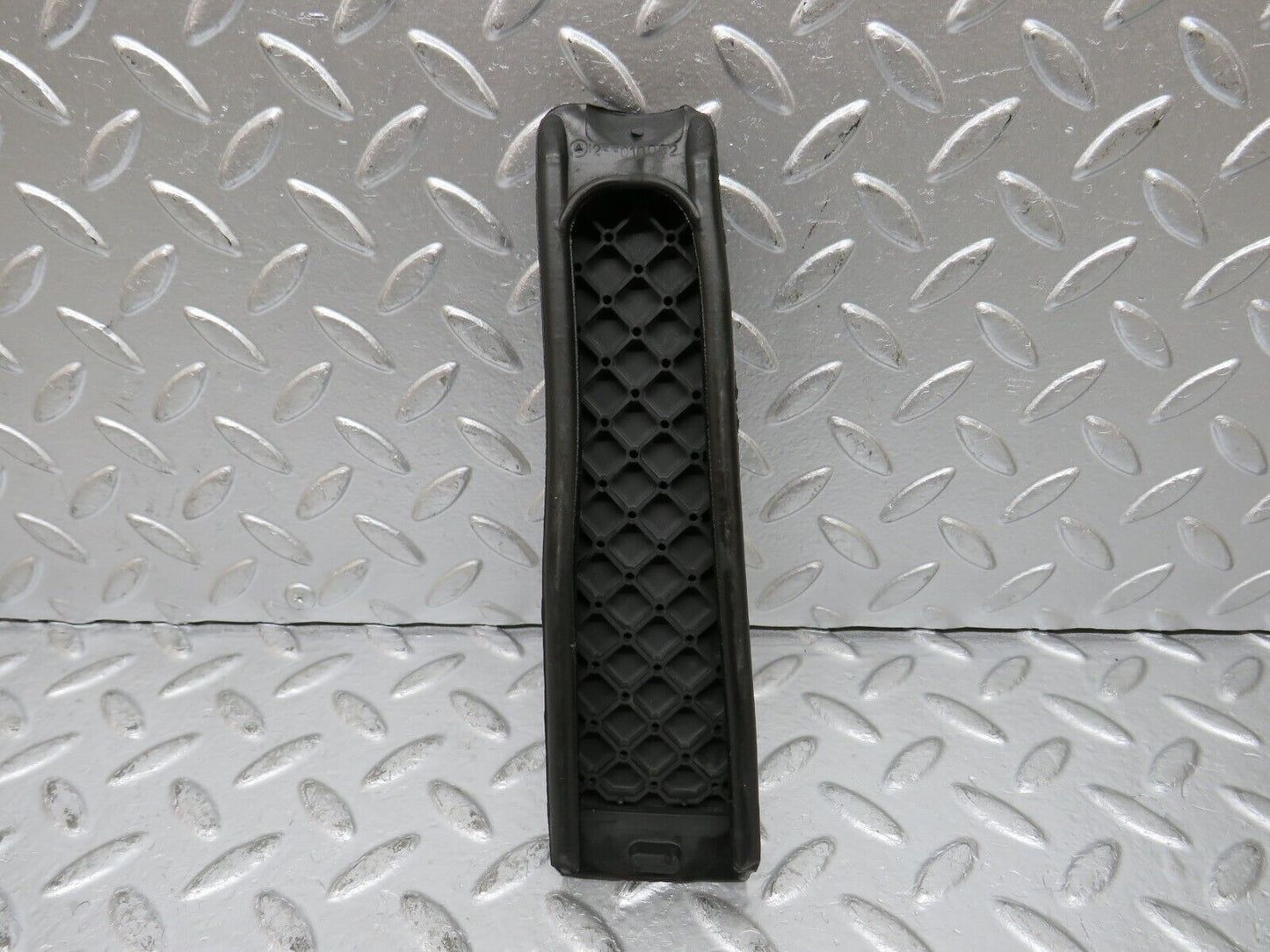 29723 Mercedes-Benz W123 230E Accelerator Pedal Rubber 1233010082
