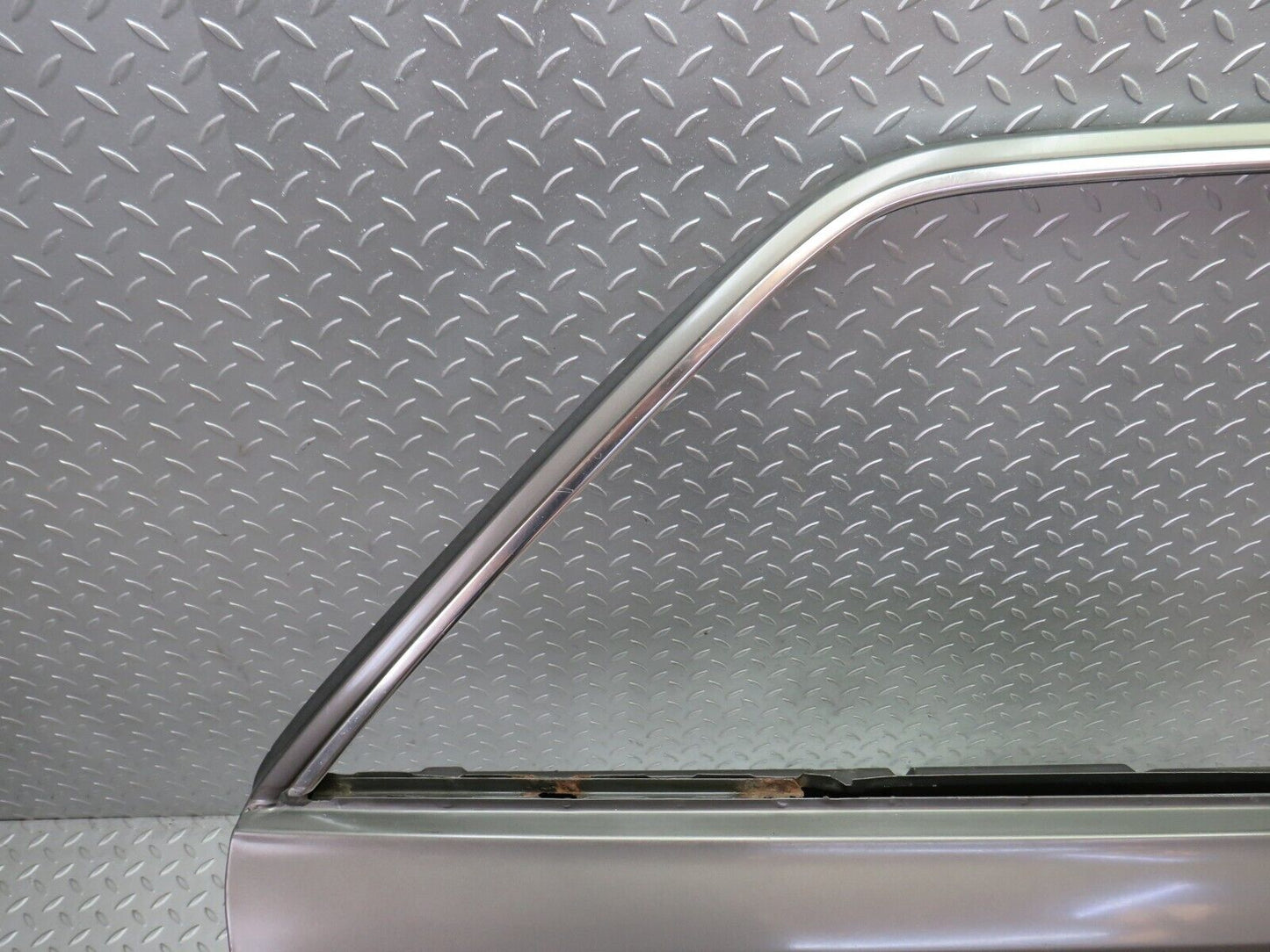 36223 Mercedes-Benz W126 420SE Rear Right Door