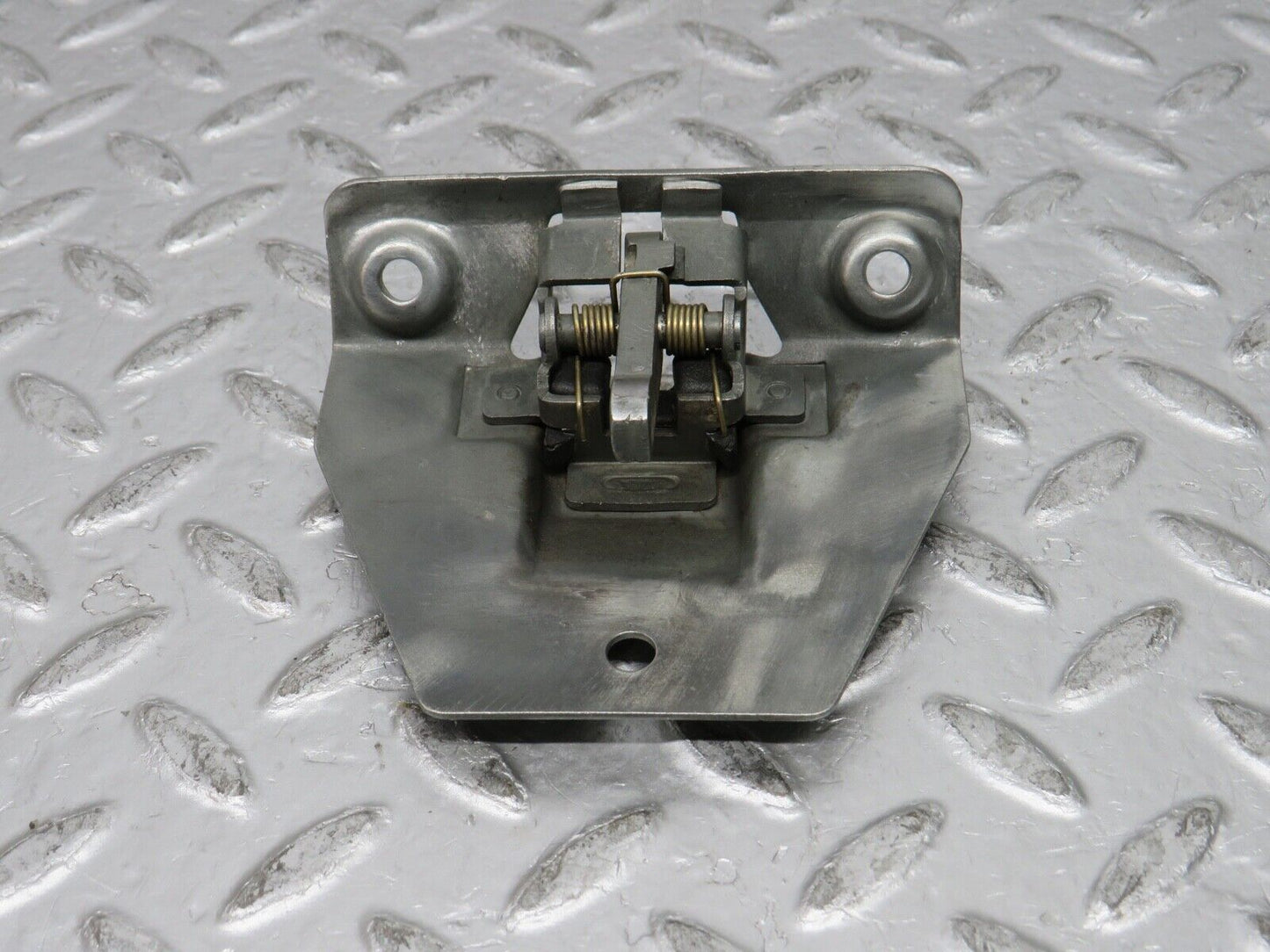 0401 Mercedes-Benz C107 350SLC Coupe Trunk Boot Lock Latch 1137500285
