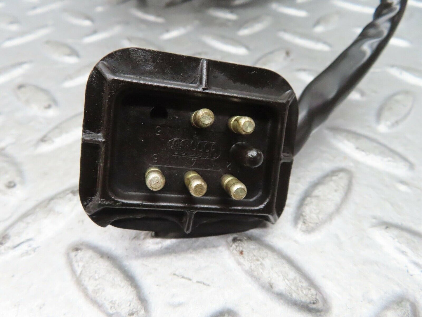 19118 Mercedes-Benz W123 300D Wiper Motor