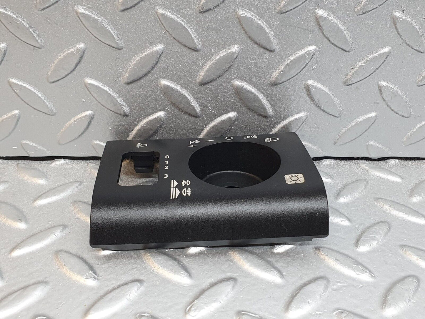 41977 Mercedes-Benz W202 C200 Headlight Switch Surround Cover 2026890380