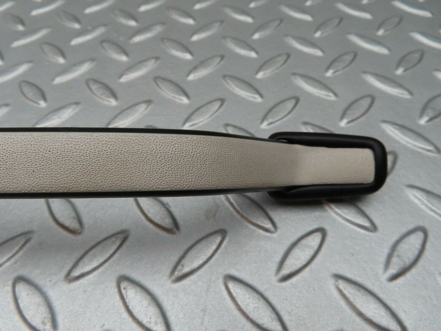 3875 Mercedes-Benz S123 200T Wagon Interior Roof Grab Handle Front
