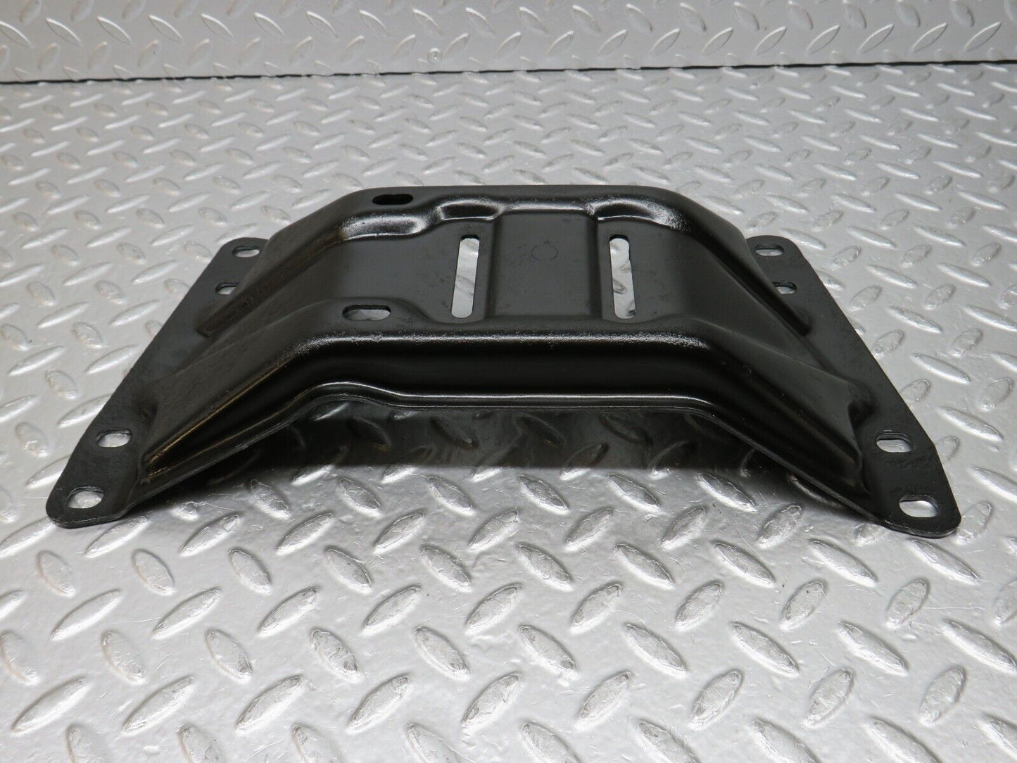 0051 Mercedes-Benz W116 350SE Gearbox Mount Bracket