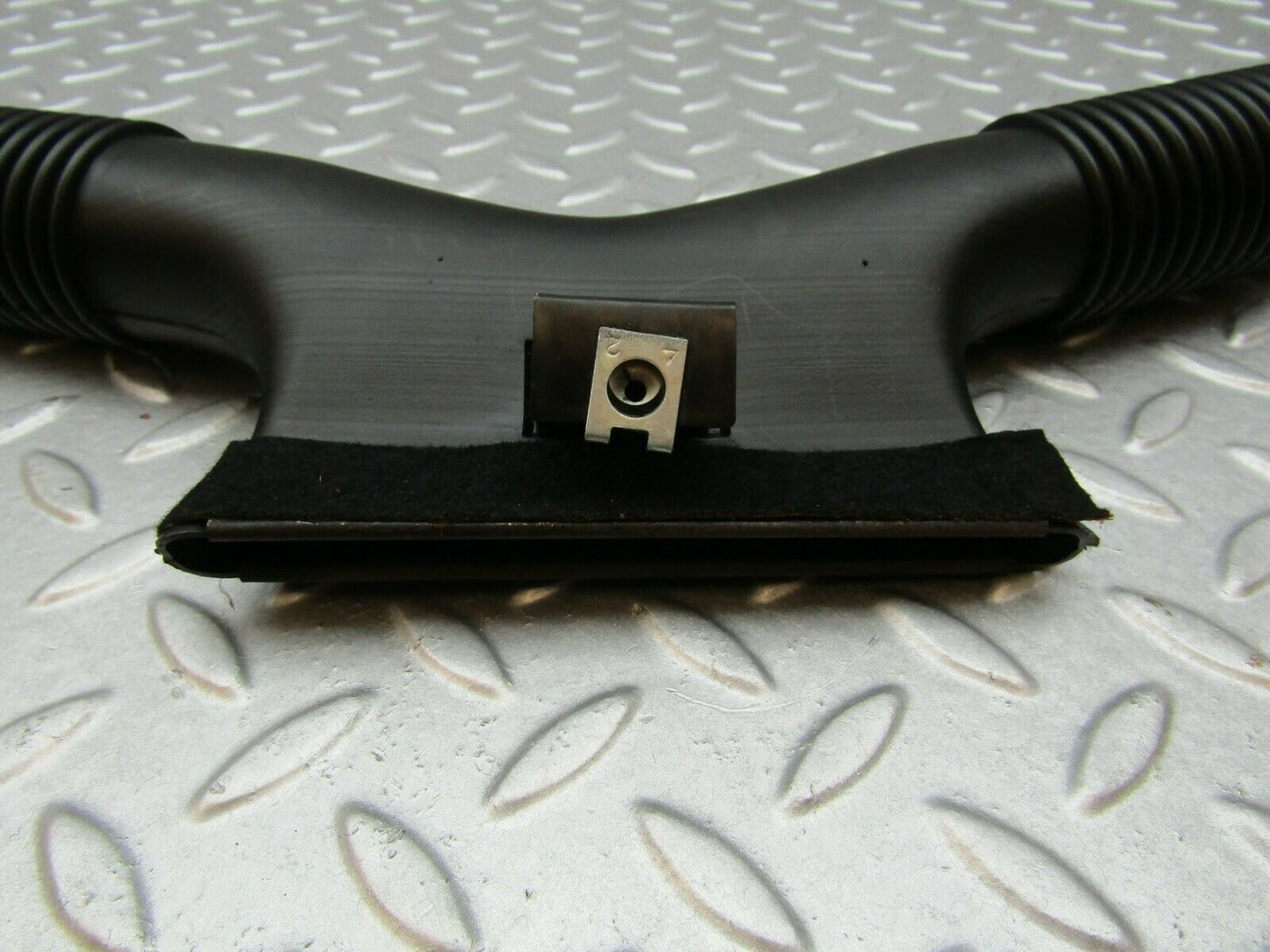 3372 Mercedes-Benz W108 280SE Heater Air Duct Vent Centre