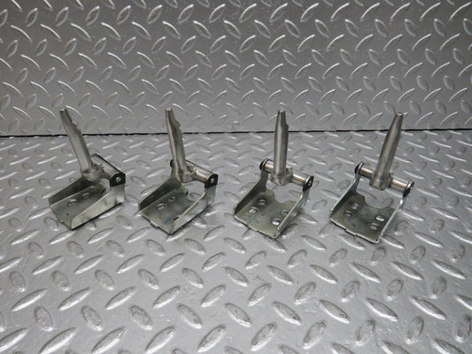 31363 Mercedes-Benz S124 220TE Wagon Rear Seat Hinge Set