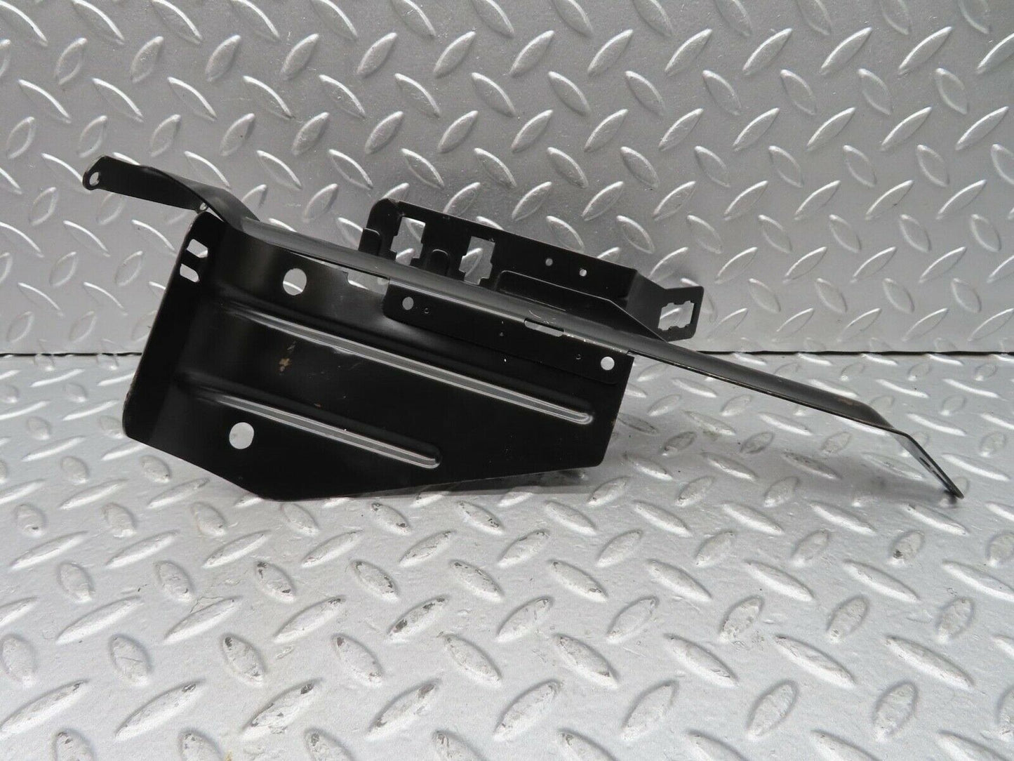 14462 Mercedes-Benz W116 350SE Relay Bracket