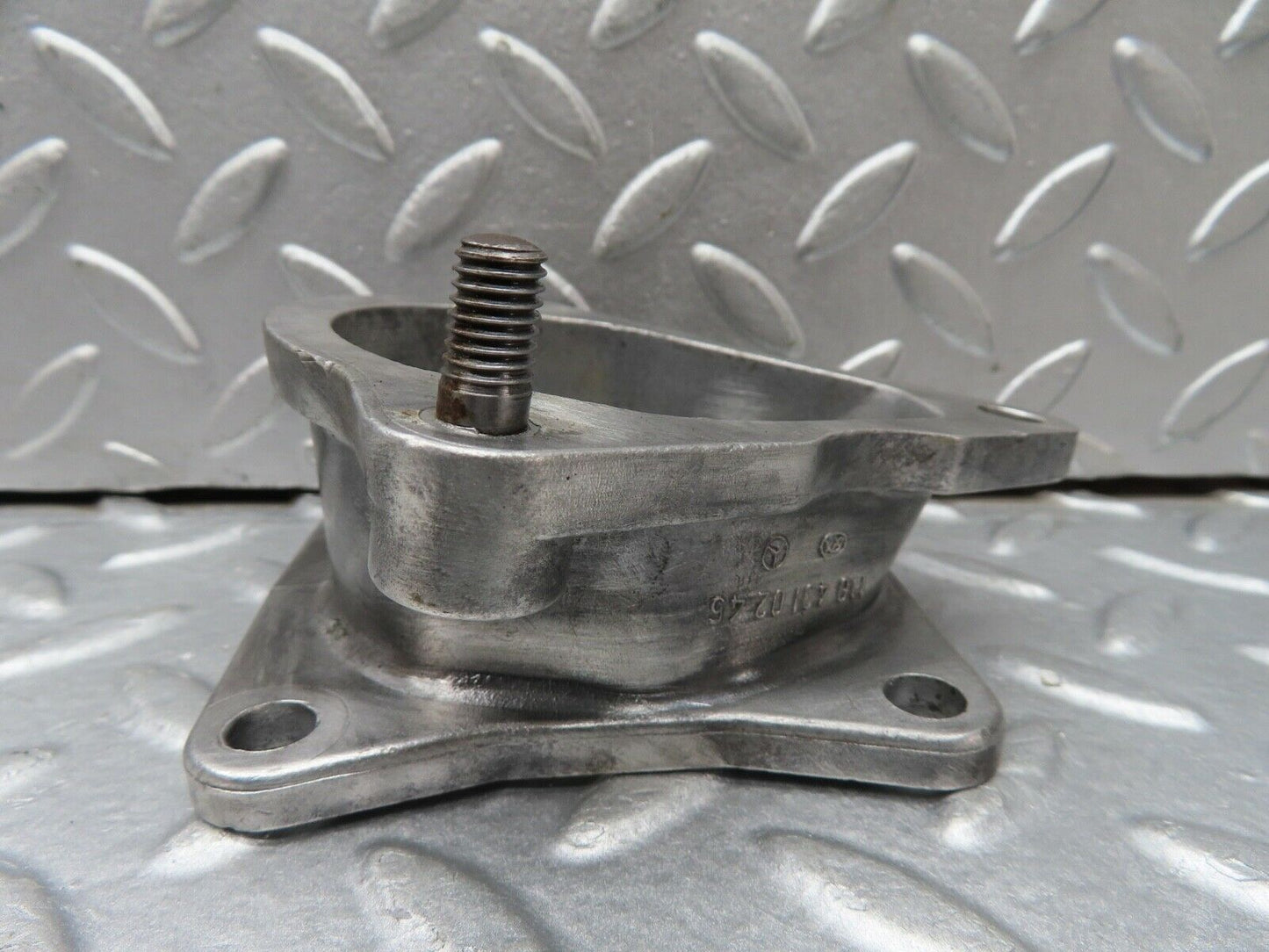 18322 Mercedes-Benz W111 220SE Coupe Brake Booster Flange 1104310245
