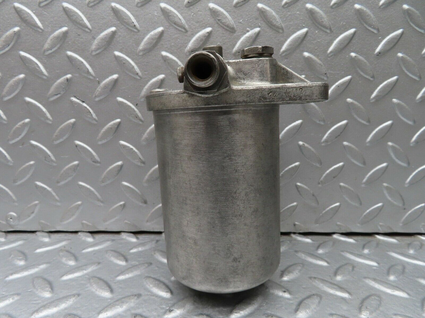 18289 Mercedes-Benz W111 220SE Coupe Fuel Filter Housing