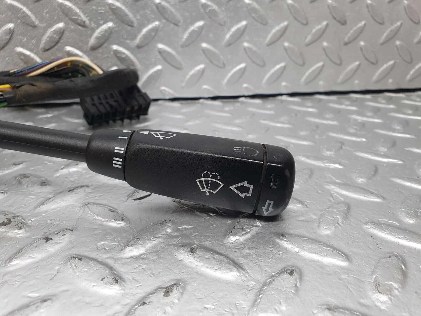 42750 Mercedes-Benz W201 190 Indicator Wiper Stalk 2015450924