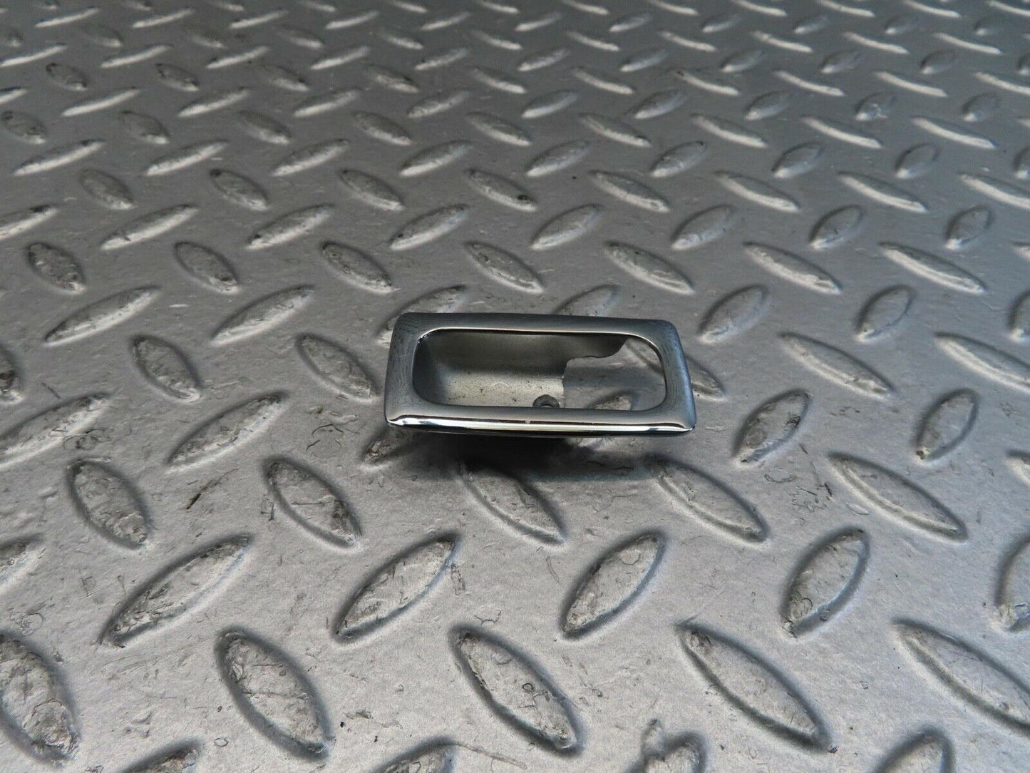11369 Mercedes-Benz C123 230CE Coupe Door Lock Handle Surround Chrome