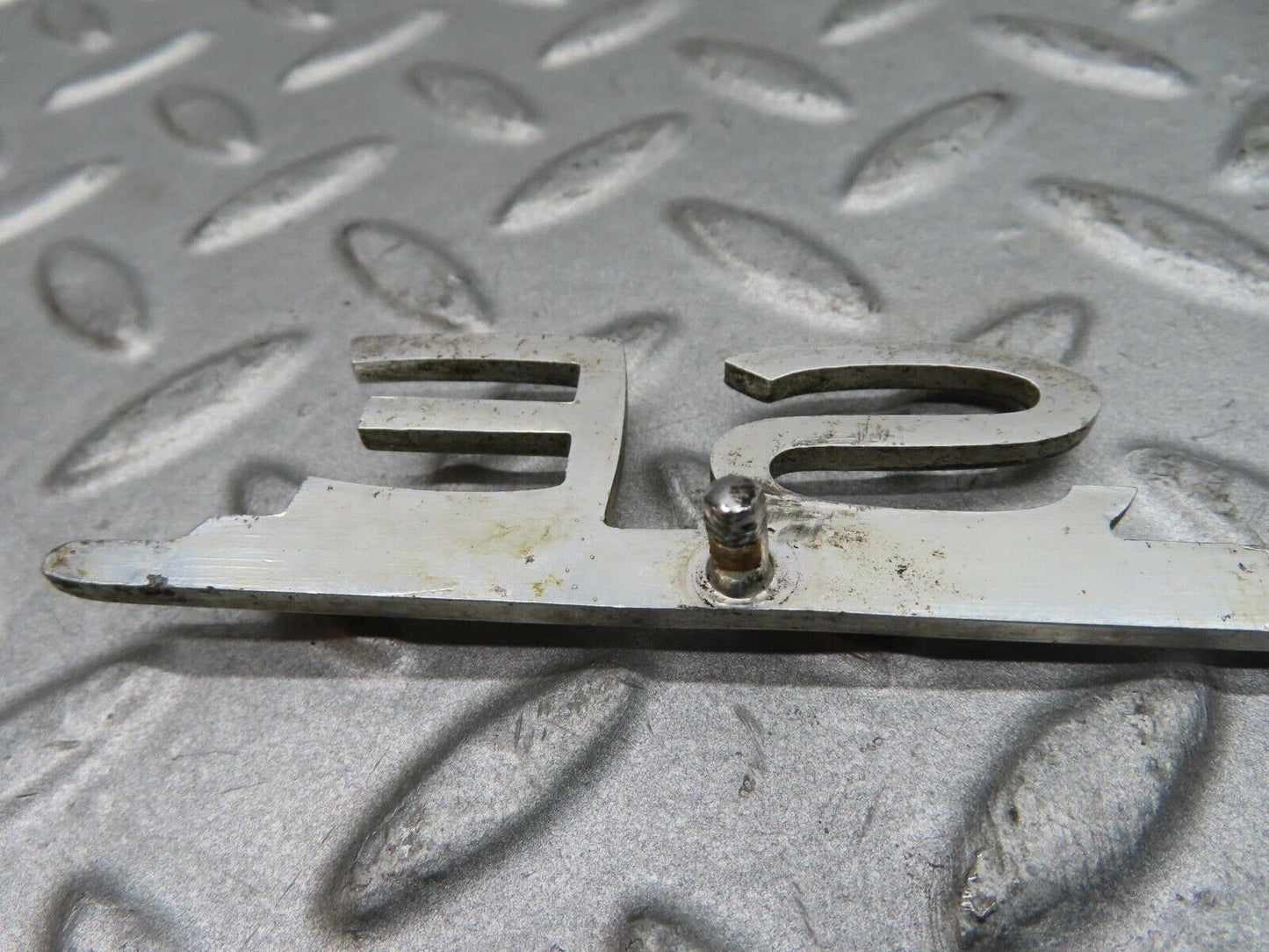 12569 Mercedes-Benz W108 280SE 3.5 Trunk Badge Emblem