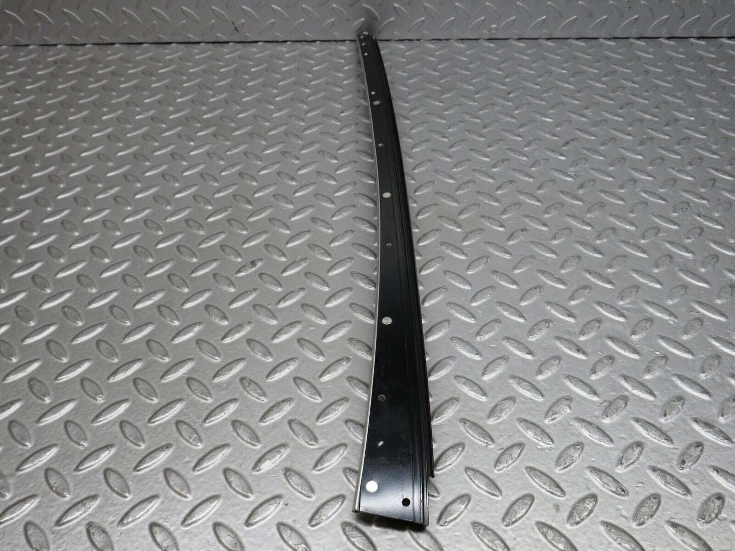 39657 Mercedes-Benz R129 320SL Coupe A Pillar Chrome Trim Cover Left Side