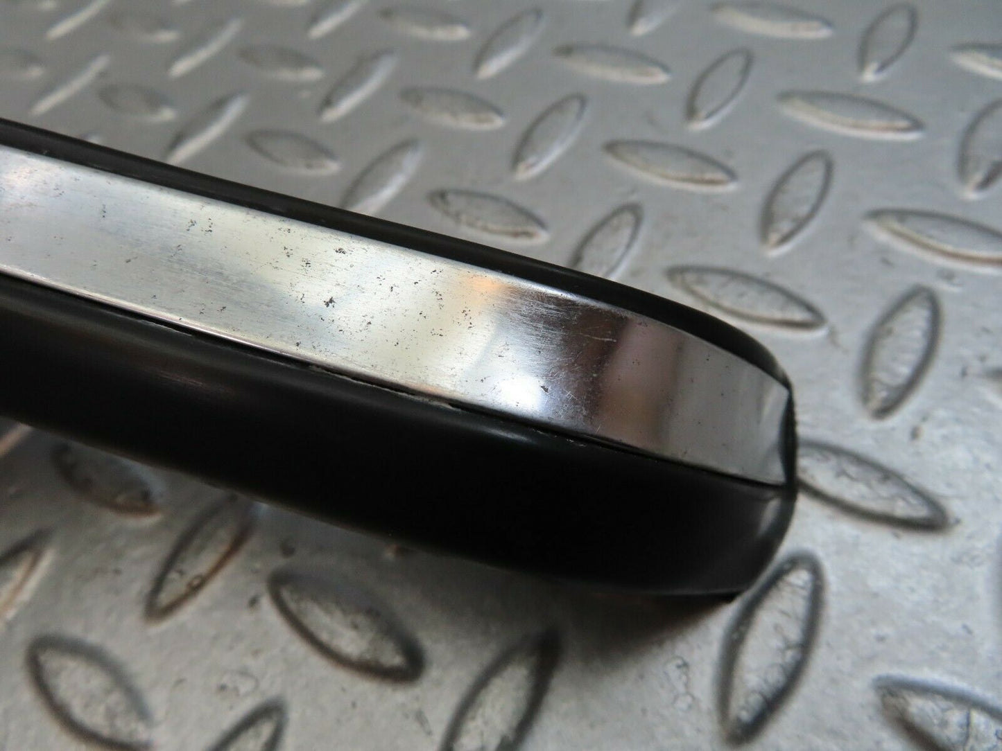 9608 Mercedes-Benz C123 280CE Coupe Tail Light Moulding Trim Left Side