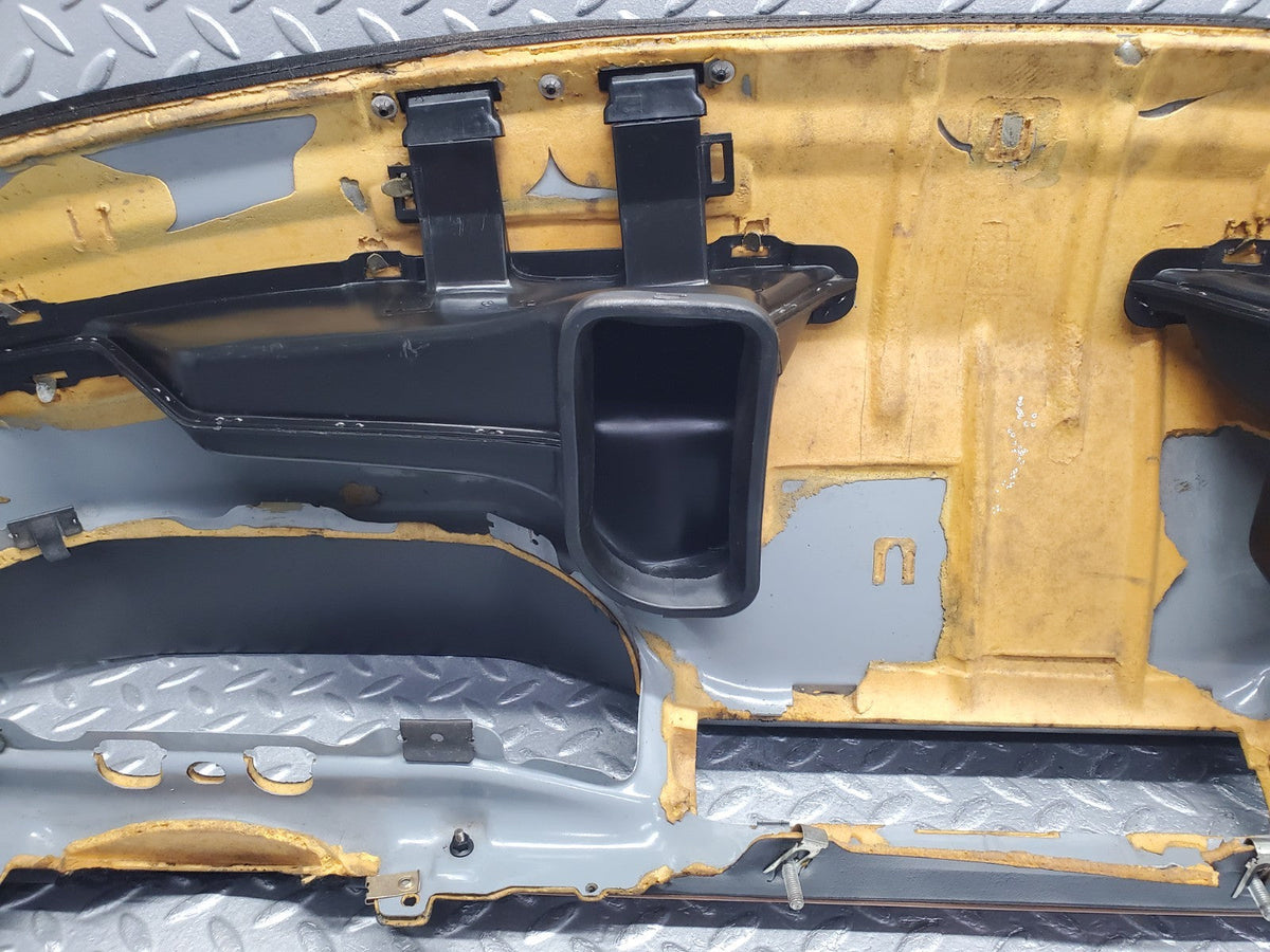 W124 dashboard black used OEM