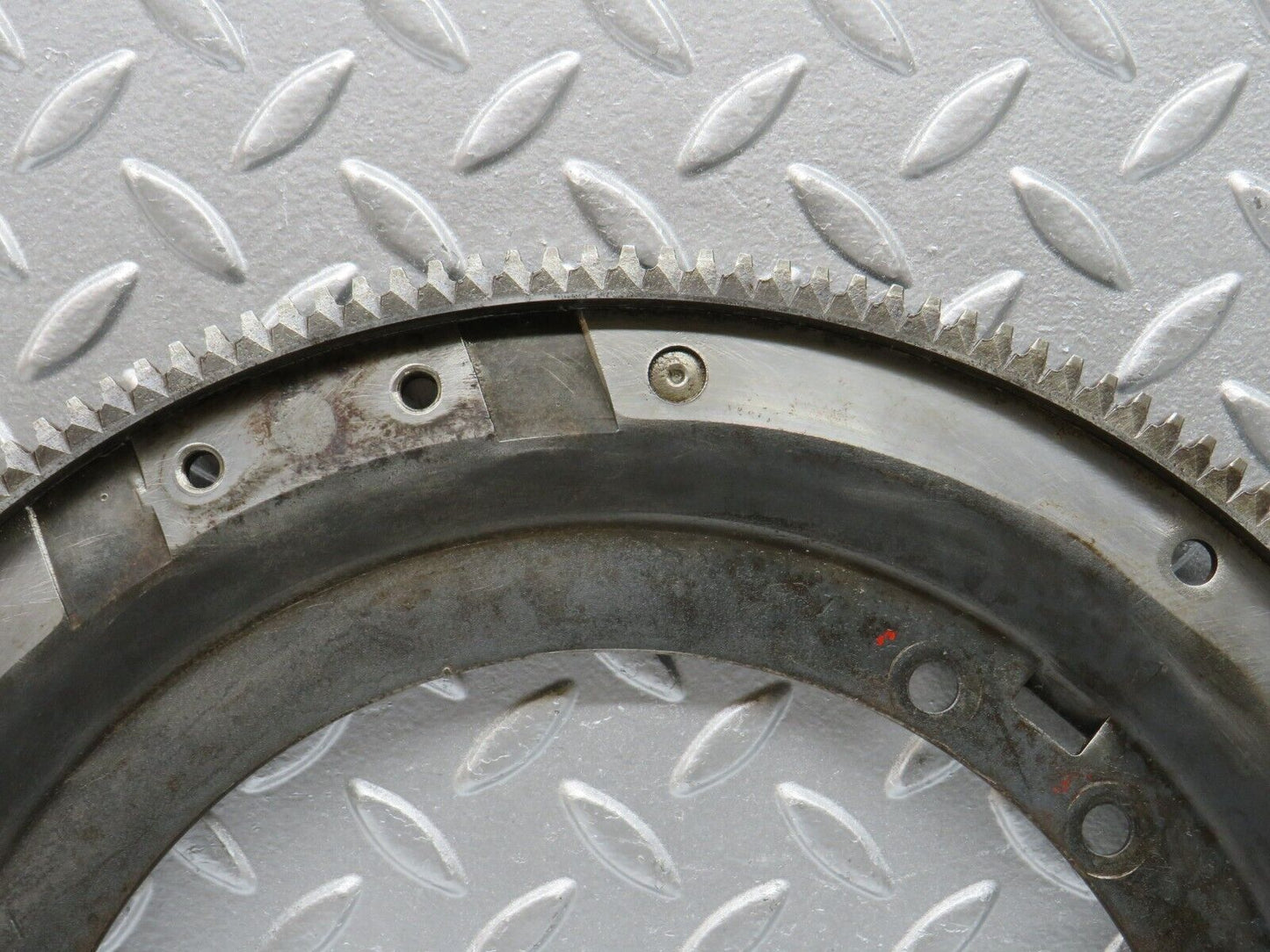 32802 Mercedes-Benz C107 R107 350 V8 Flywheel Starter Ring