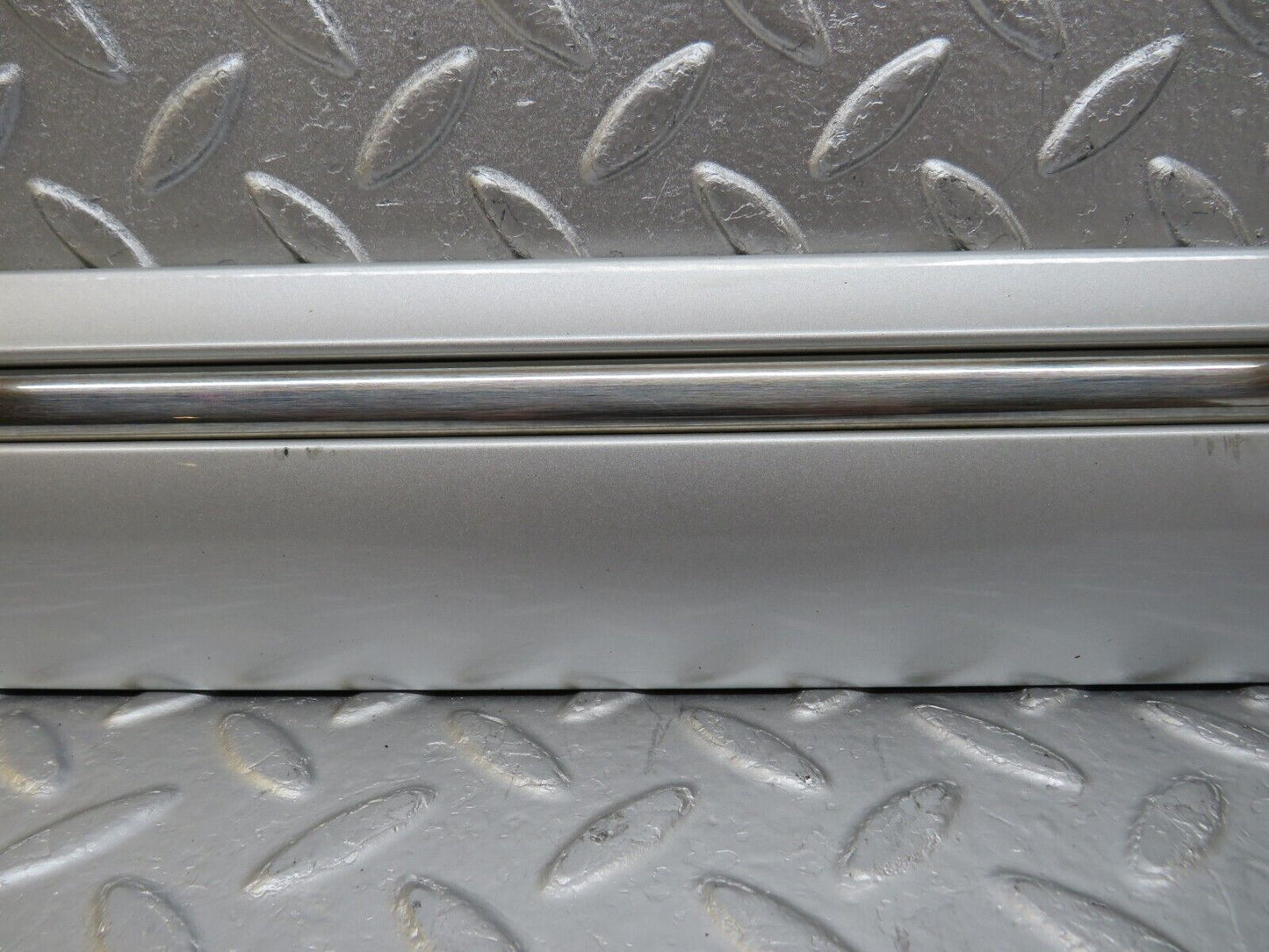 34716 Mercedes-Benz W210 320E Rear Left Door Centre Moulding Trim 2106900582