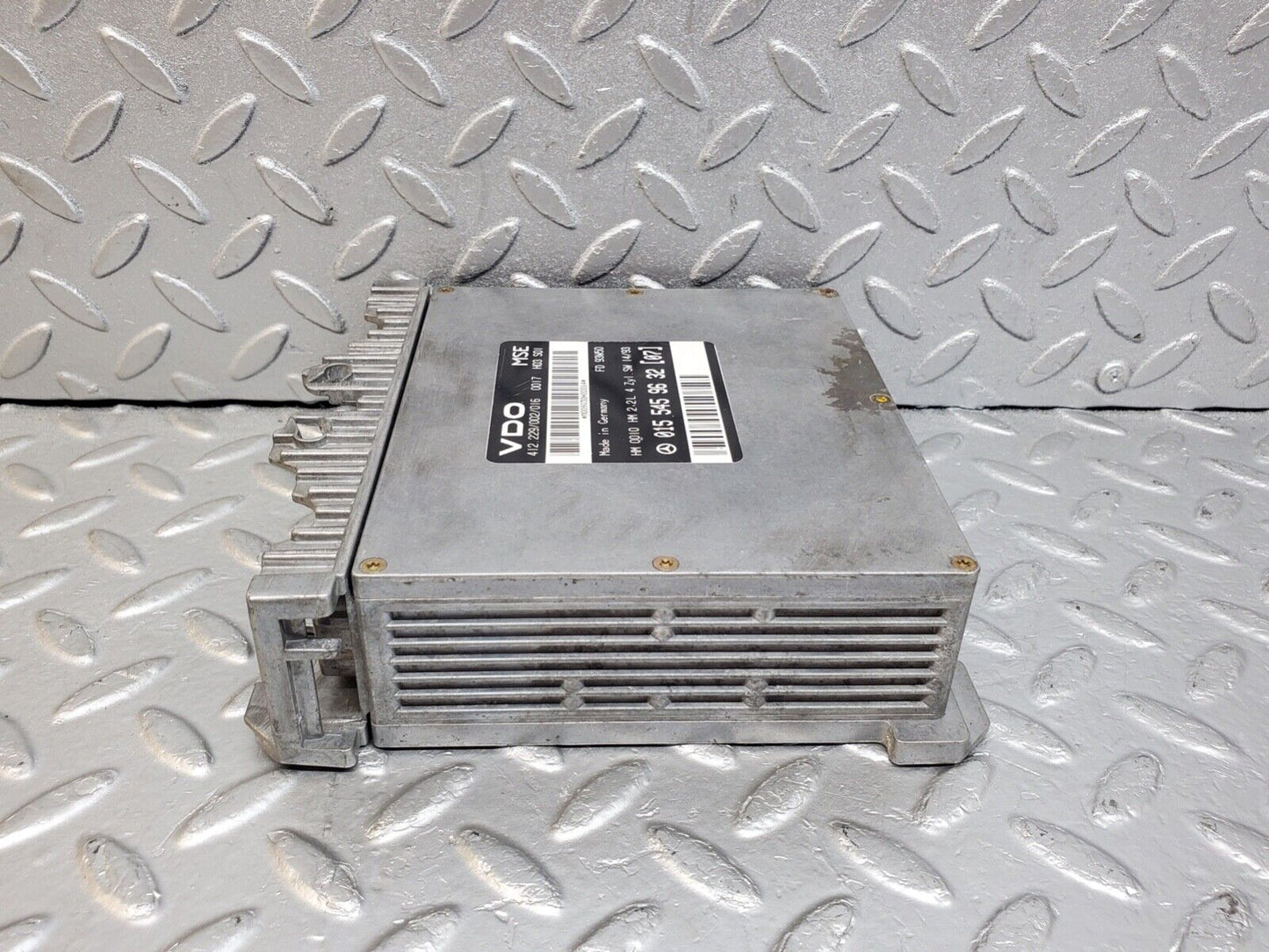 44626 Mercedes-Benz W124 220E Engine Control Unit VDO 0155459632