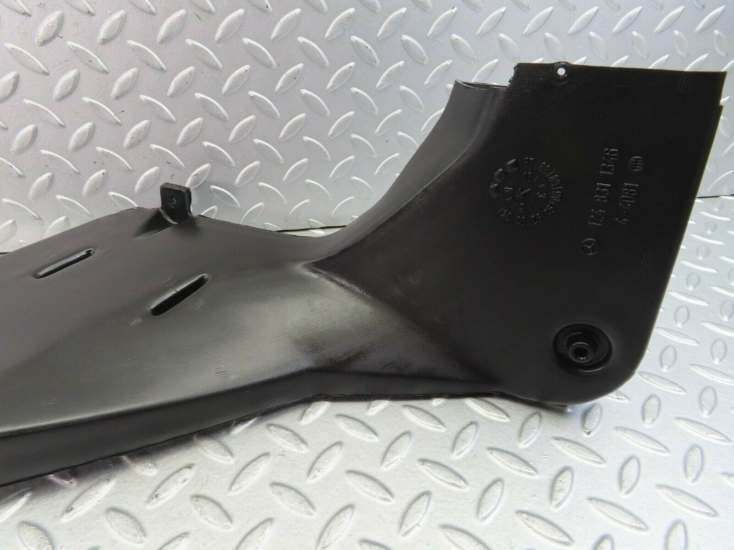 9281 Mercedes-Benz C124 300CE Coupe Heater Air Duct Vent Right Side 1248311346